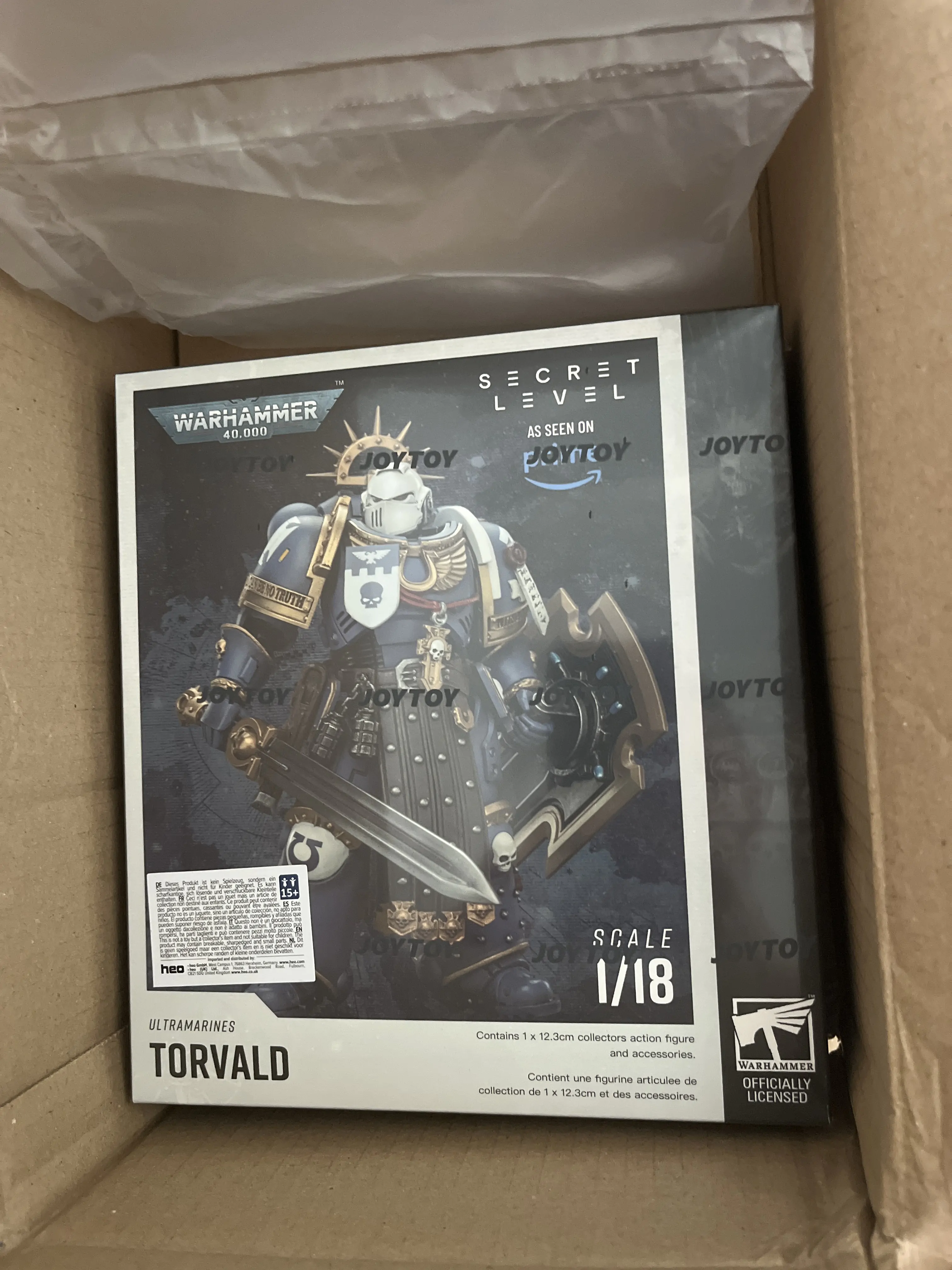 Warhammer 40,000 Action Figure Ultramarines Torvald z Power Sword, Stormshield in Bolt Pistol 13 cm fotografija izdelka