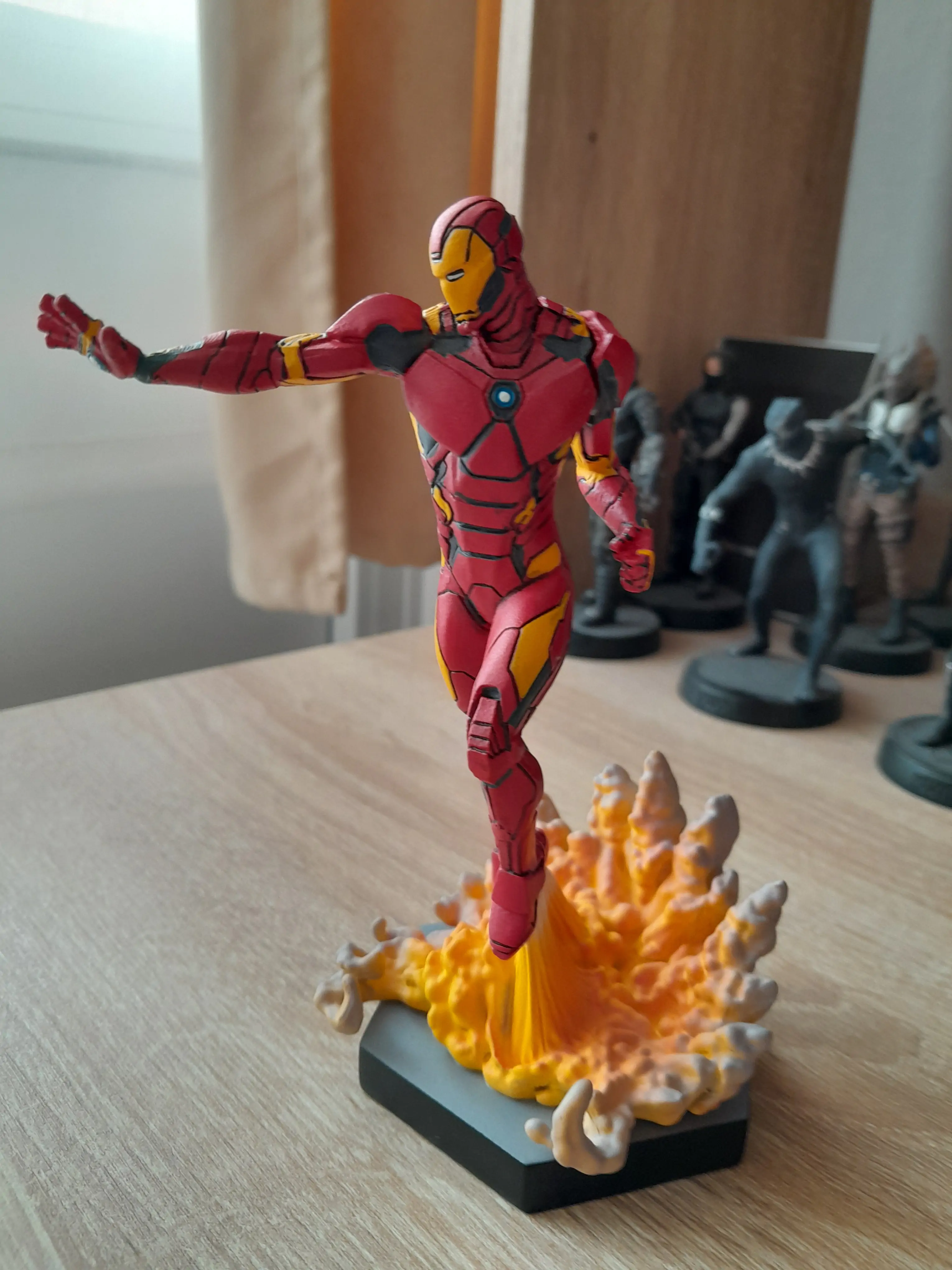 Marvel VS. Collection Kip 1/16 Iron Man 16 cm fotografija izdelka