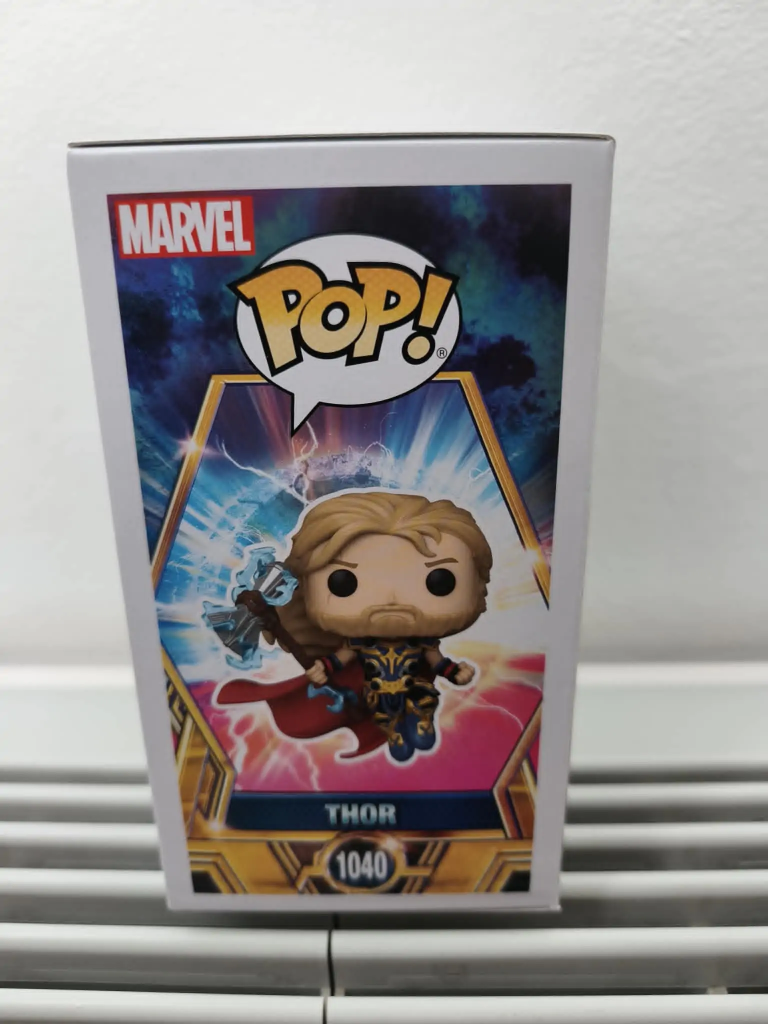 Thor: Love & Thunder POP! Vinilna Figura Thor 9 cm fotografija izdelka