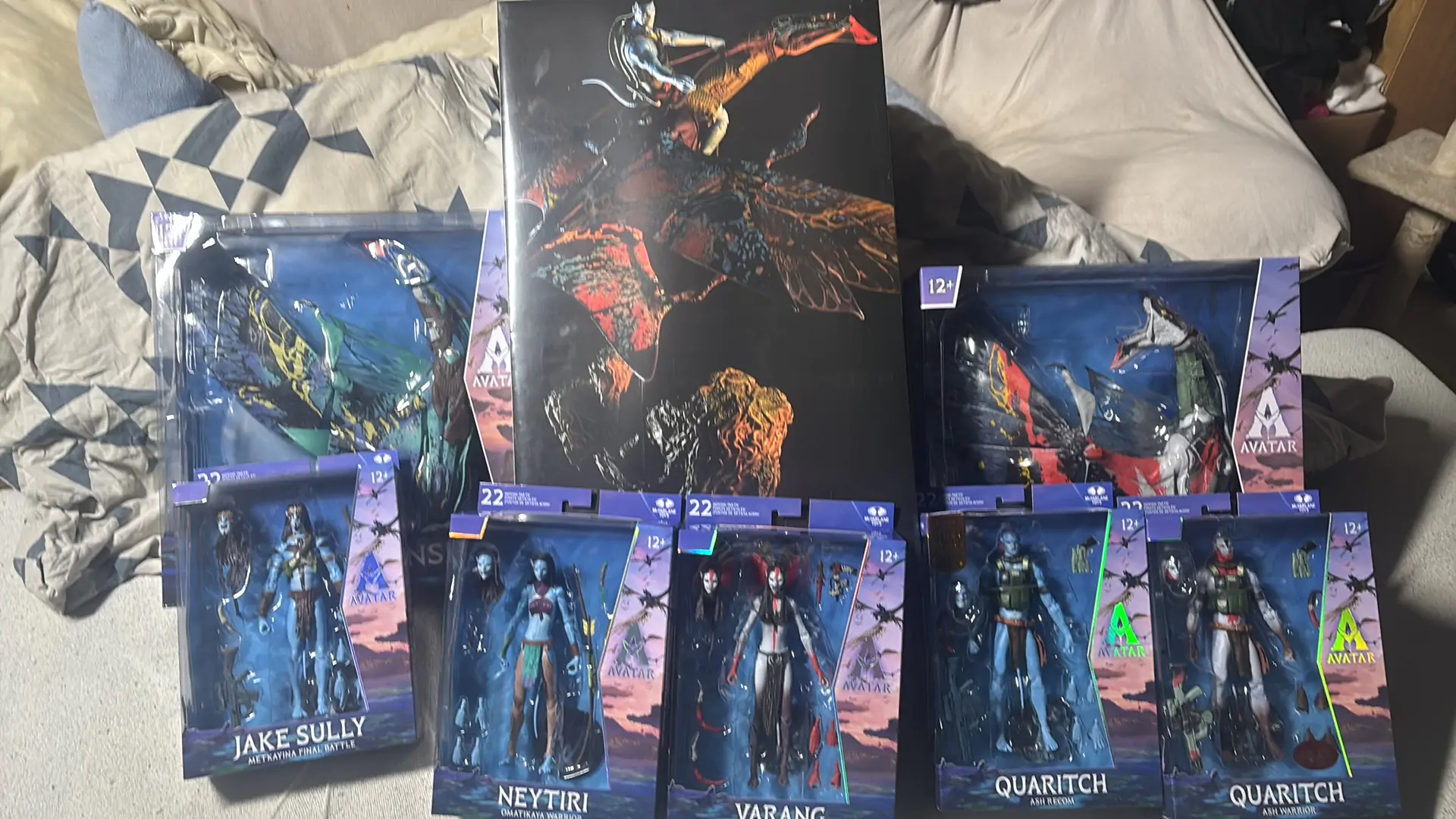 Avatar: The Way of Water Akcijska figura Recom Quaritch & RDA Banshee (Zlata nalepka) fotografija izdelka