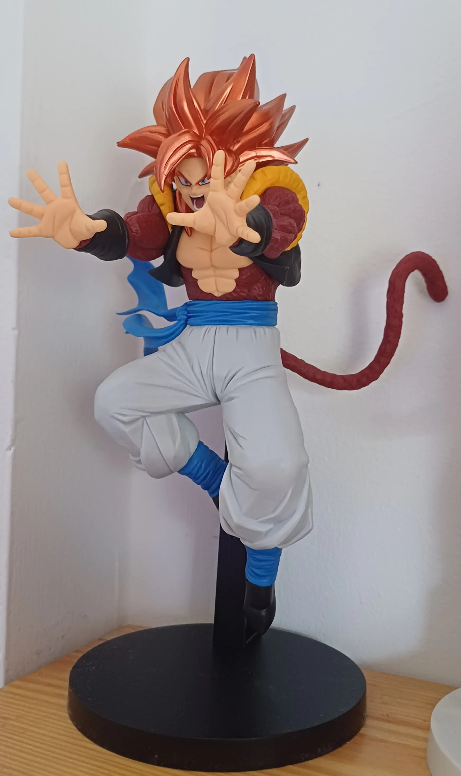 Dragon Ball GT Super Saiyan 4 Gogeta Kri Saijancev figura 16 cm fotografija izdelka