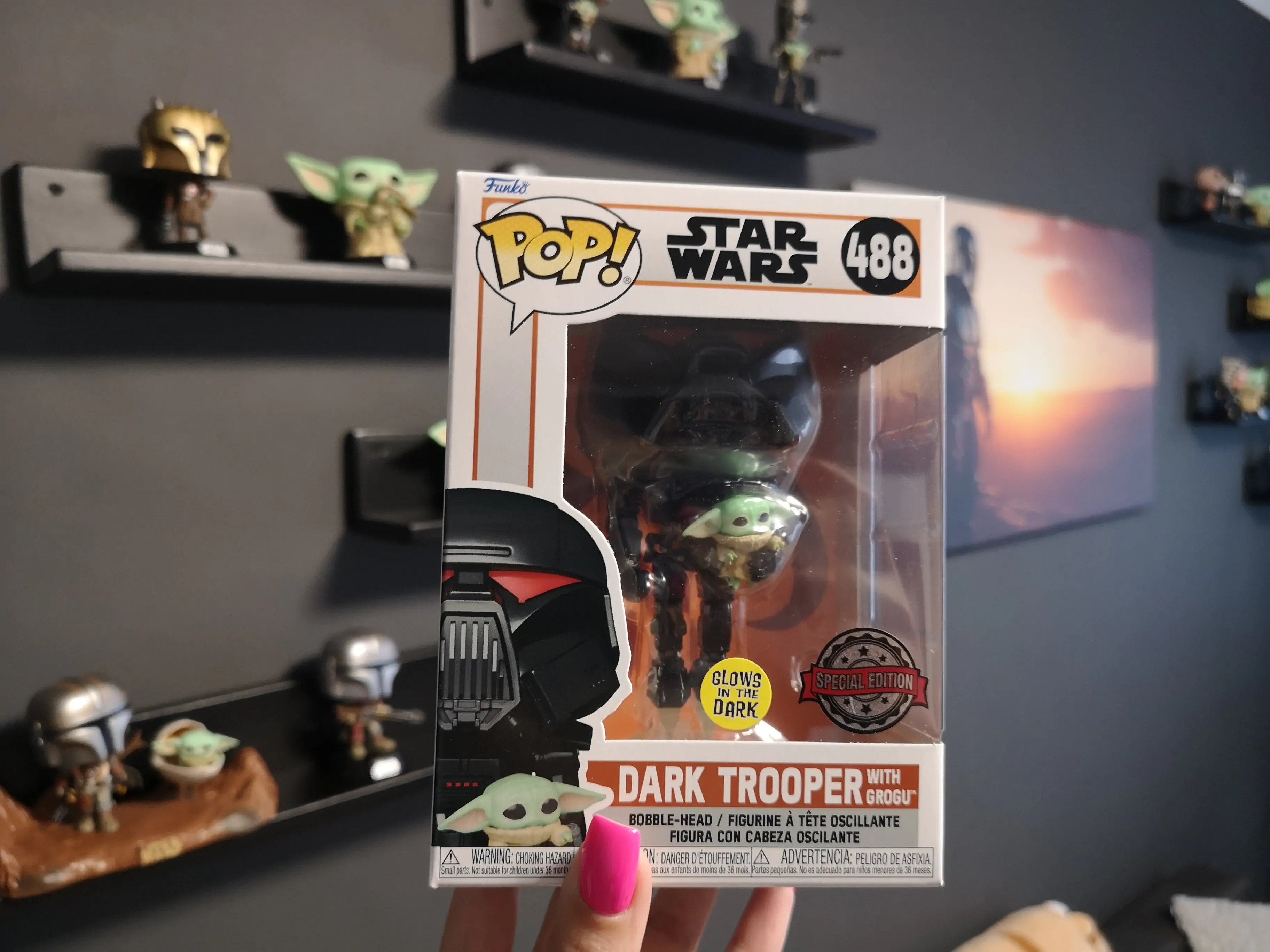 POP figurica Star Wars Dark Trooper Exclusive fotografija izdelka