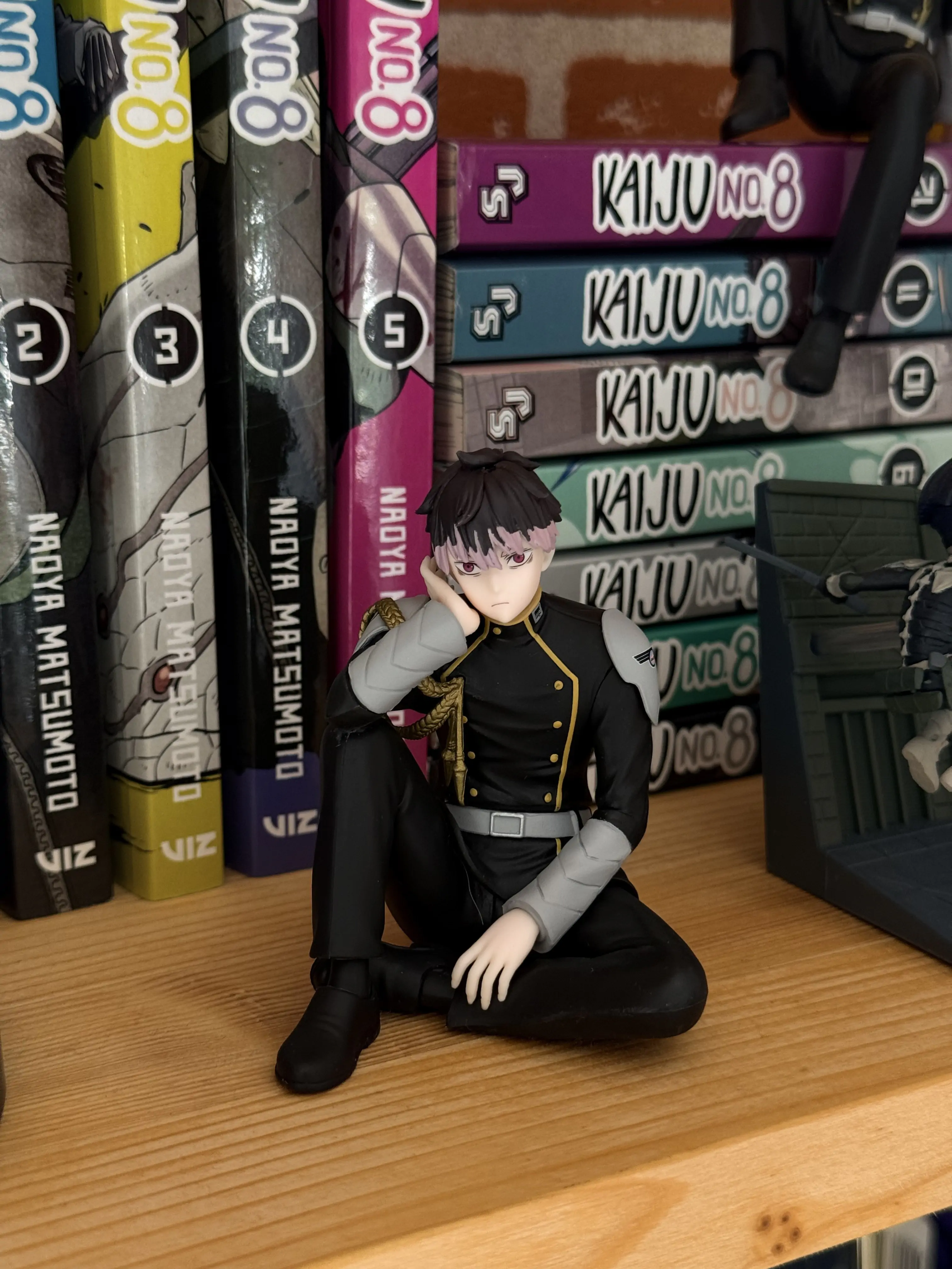 Kaiju No. 8 PM Perching PVC Kip Gen Narumi 15 cm fotografija izdelka