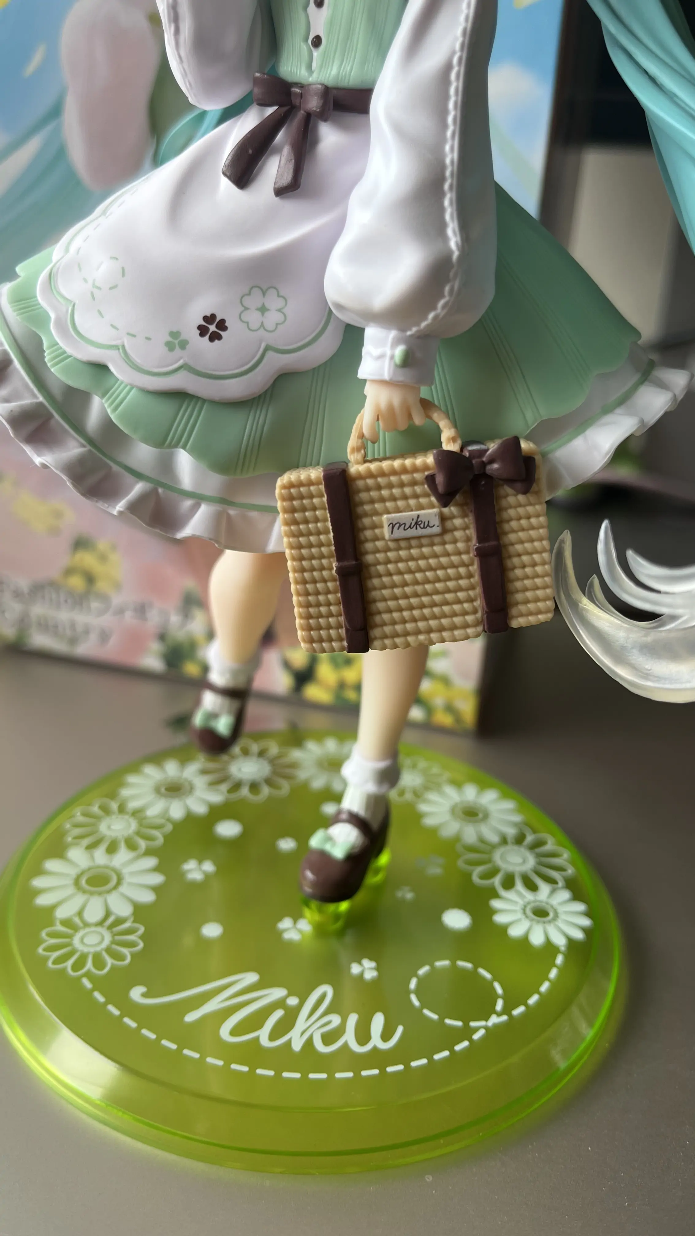 Hatsune Miku PVC Kip Figurica Hatsune Miku Fashion Country Ver. 18 cm fotografija izdelka