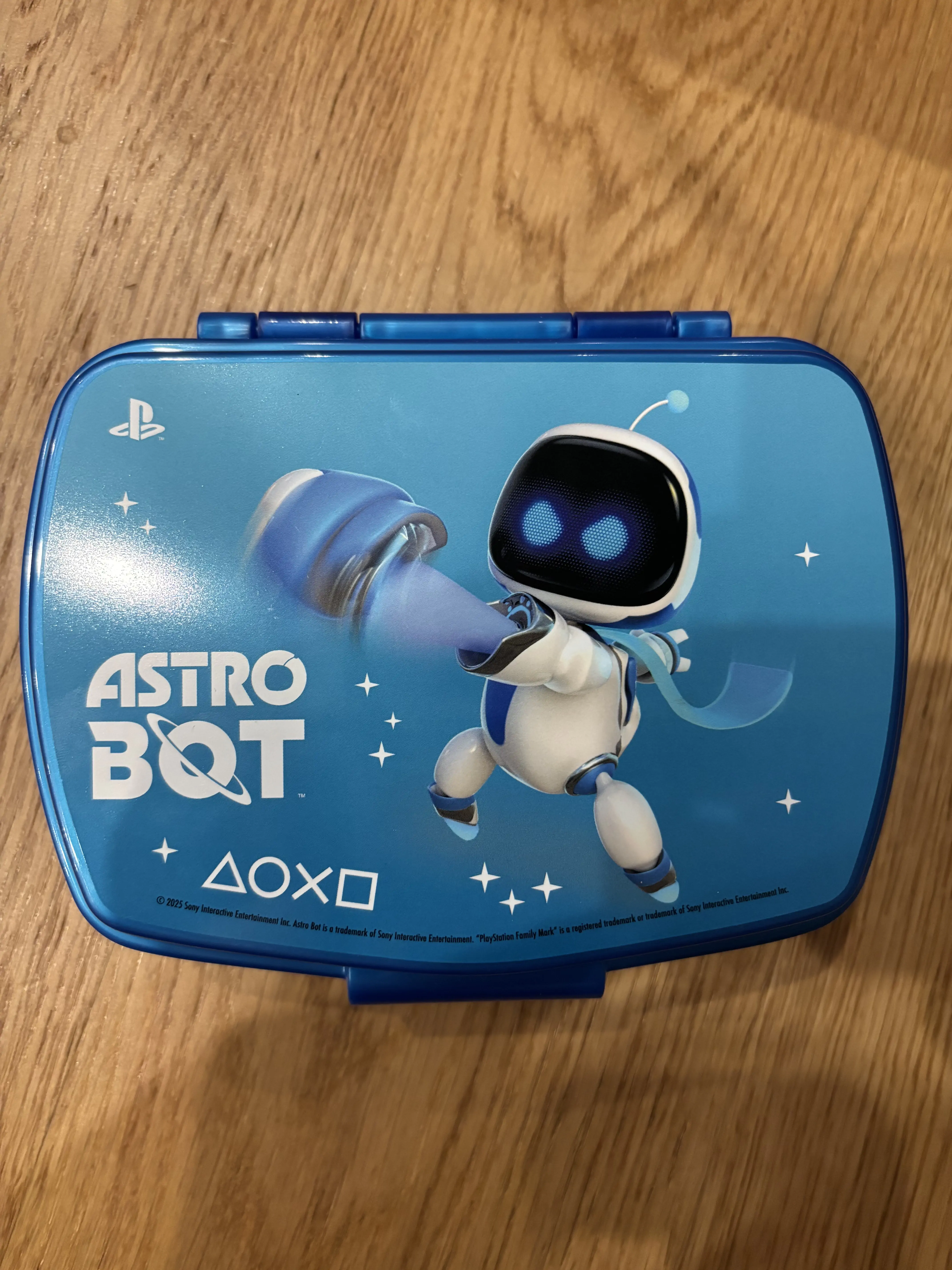 Playstation Astro Bot smešna plastična škatla za sendviče fotografija izdelka