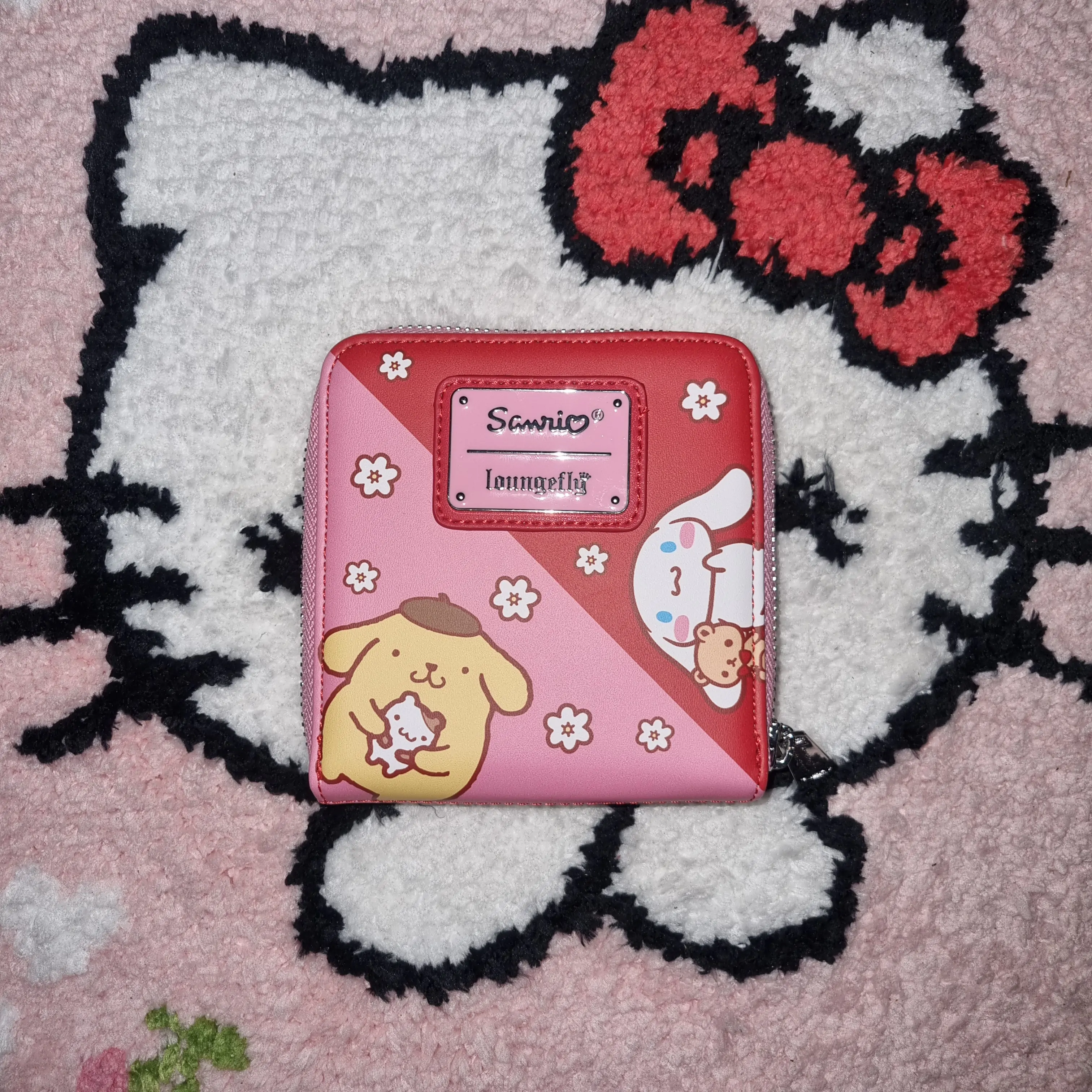 Loungefly Hello Kitty and Friends denarnica fotografija izdelka