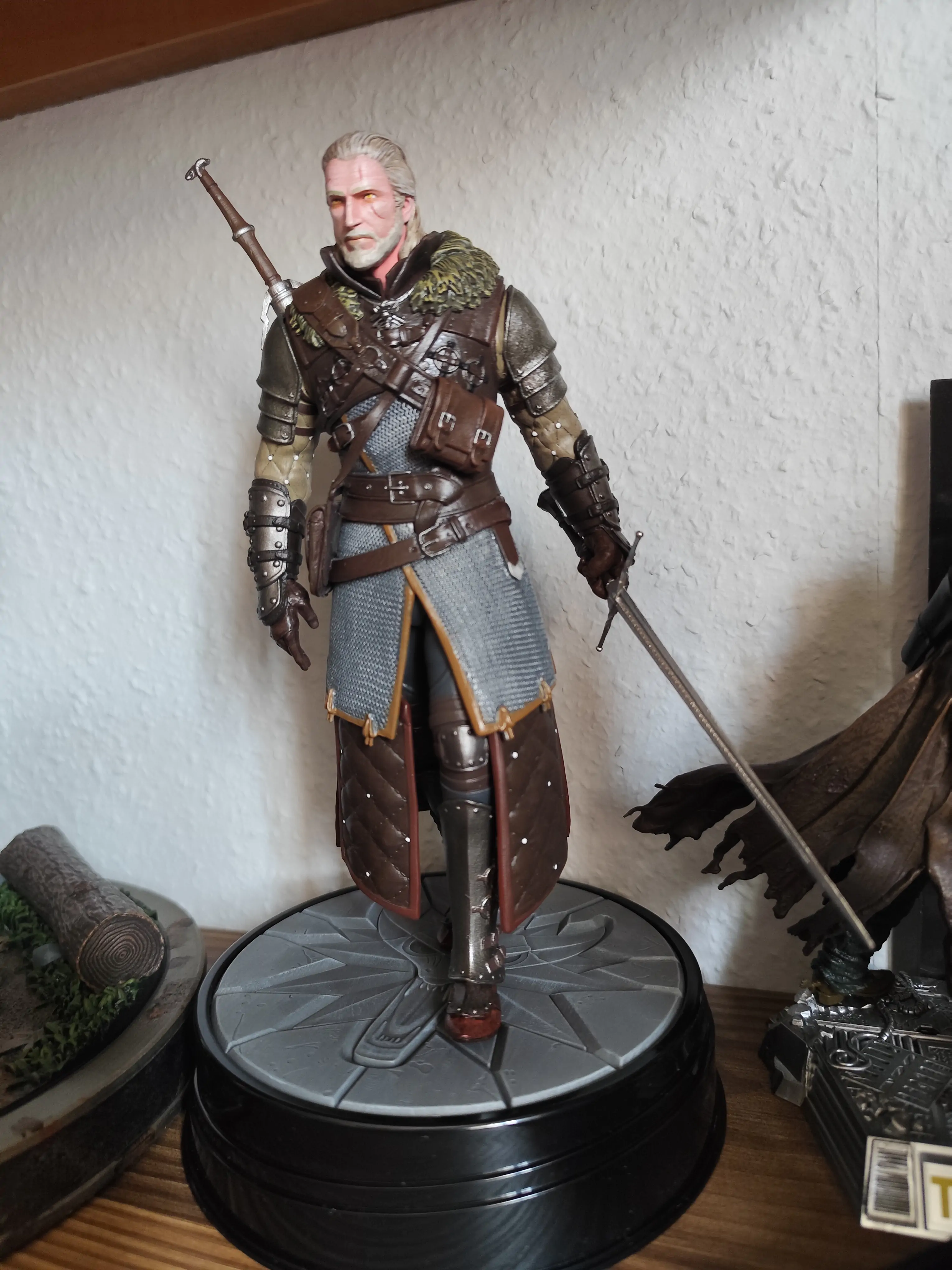 Witcher 3 Wild Hunt PVC Kip Geralt Grandmaster Ursine 24 cm fotografija izdelka