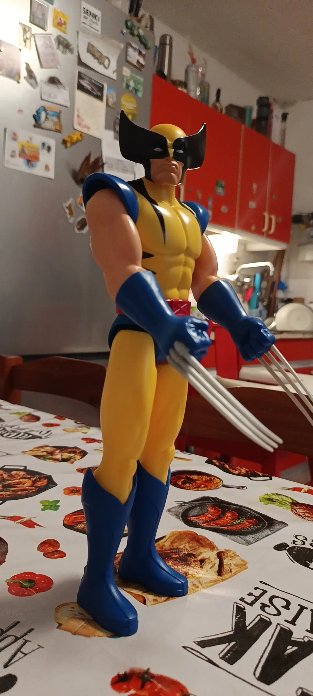 Marvel X-Men Titan Hero Series figura Wolverine 28cm fotografija izdelka