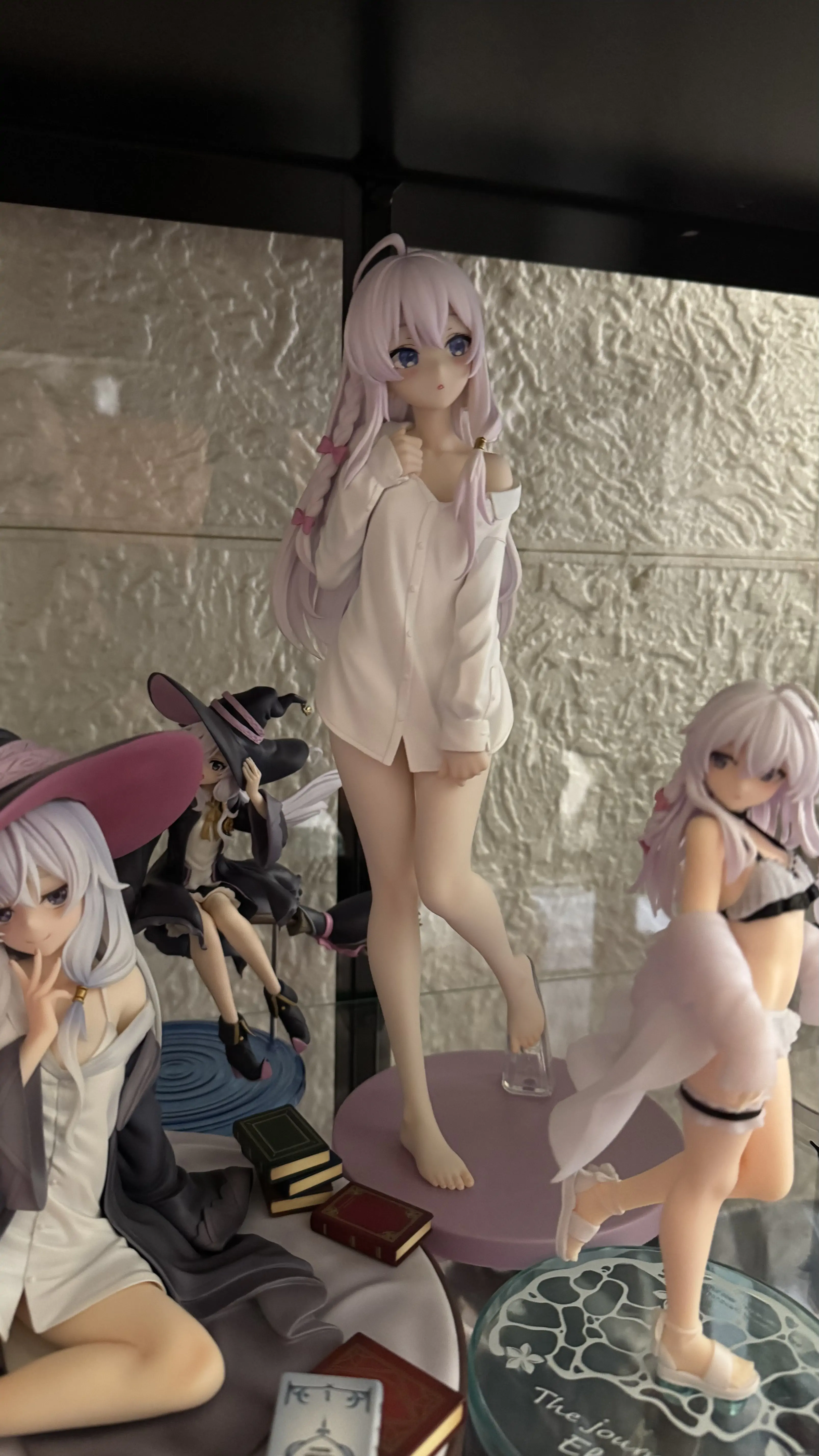 Wandering Witch: The Journey of Elaina Tenitol Visoka PVC Figura Elania Shirt Ver. 30 cm fotografija izdelka
