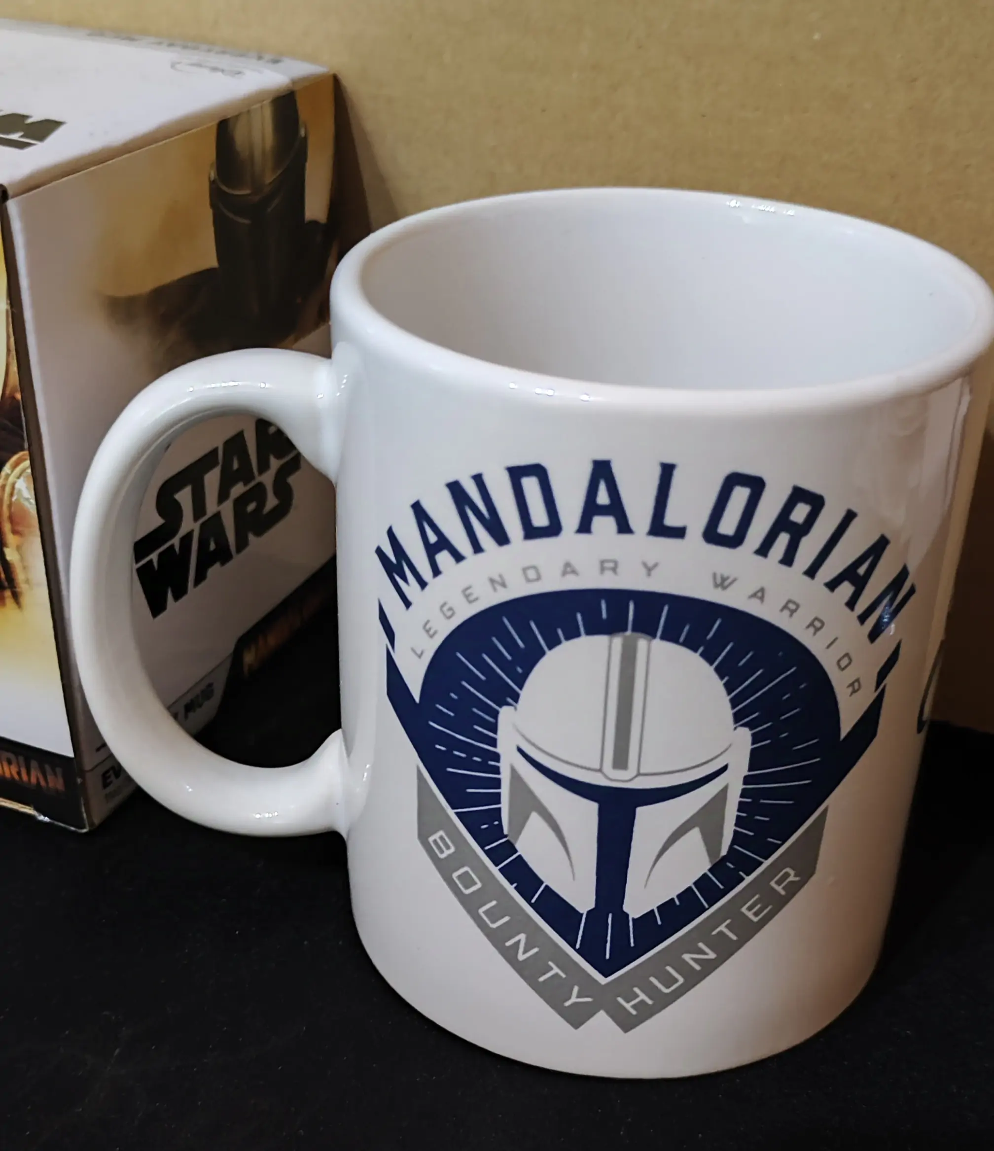 Star Wars The Mandalorian *Skodelica* Bounty Hunter fotografija izdelka