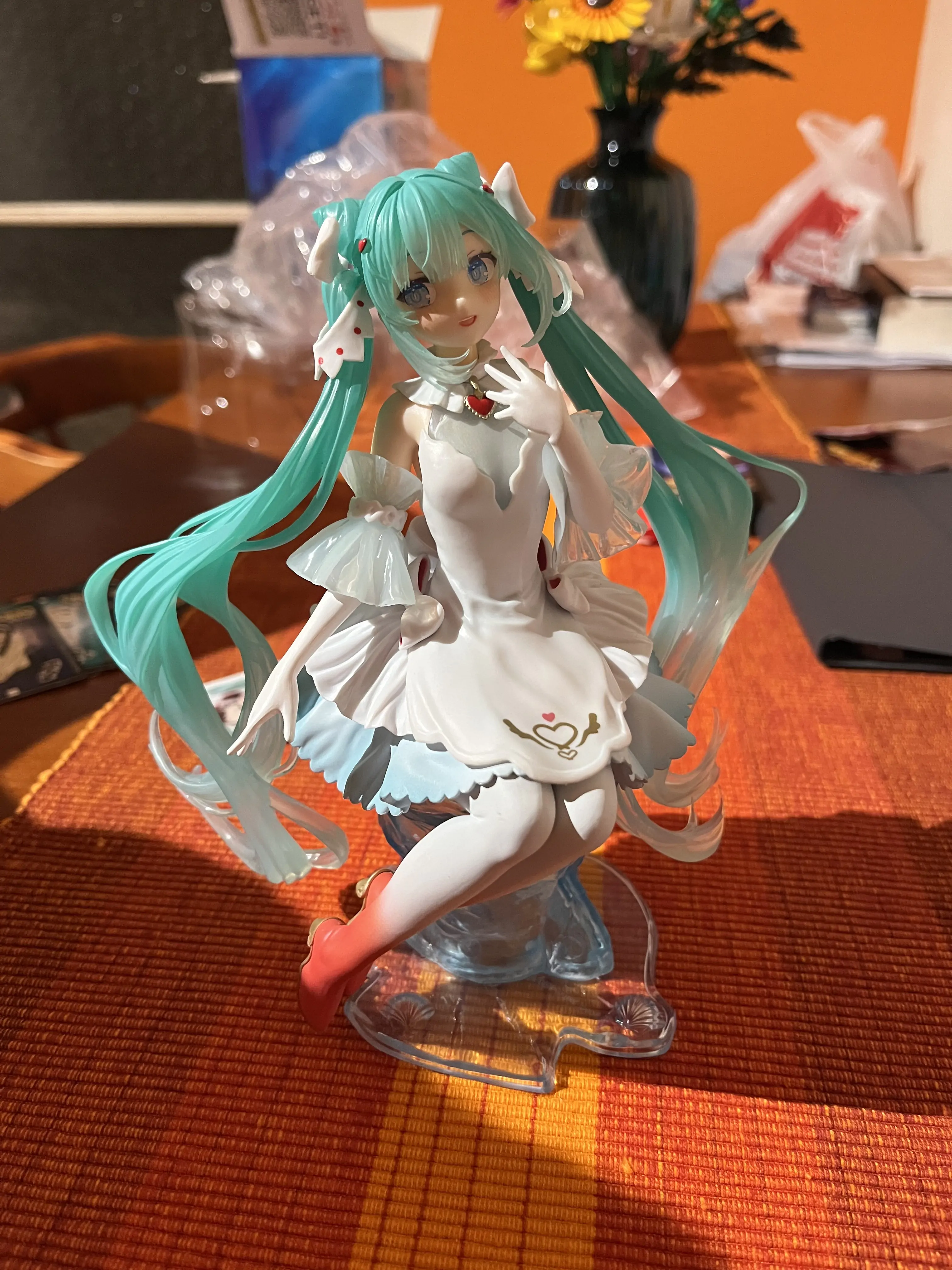 Hatsune Miku Clione Crearluxe figura 18 cm fotografija izdelka