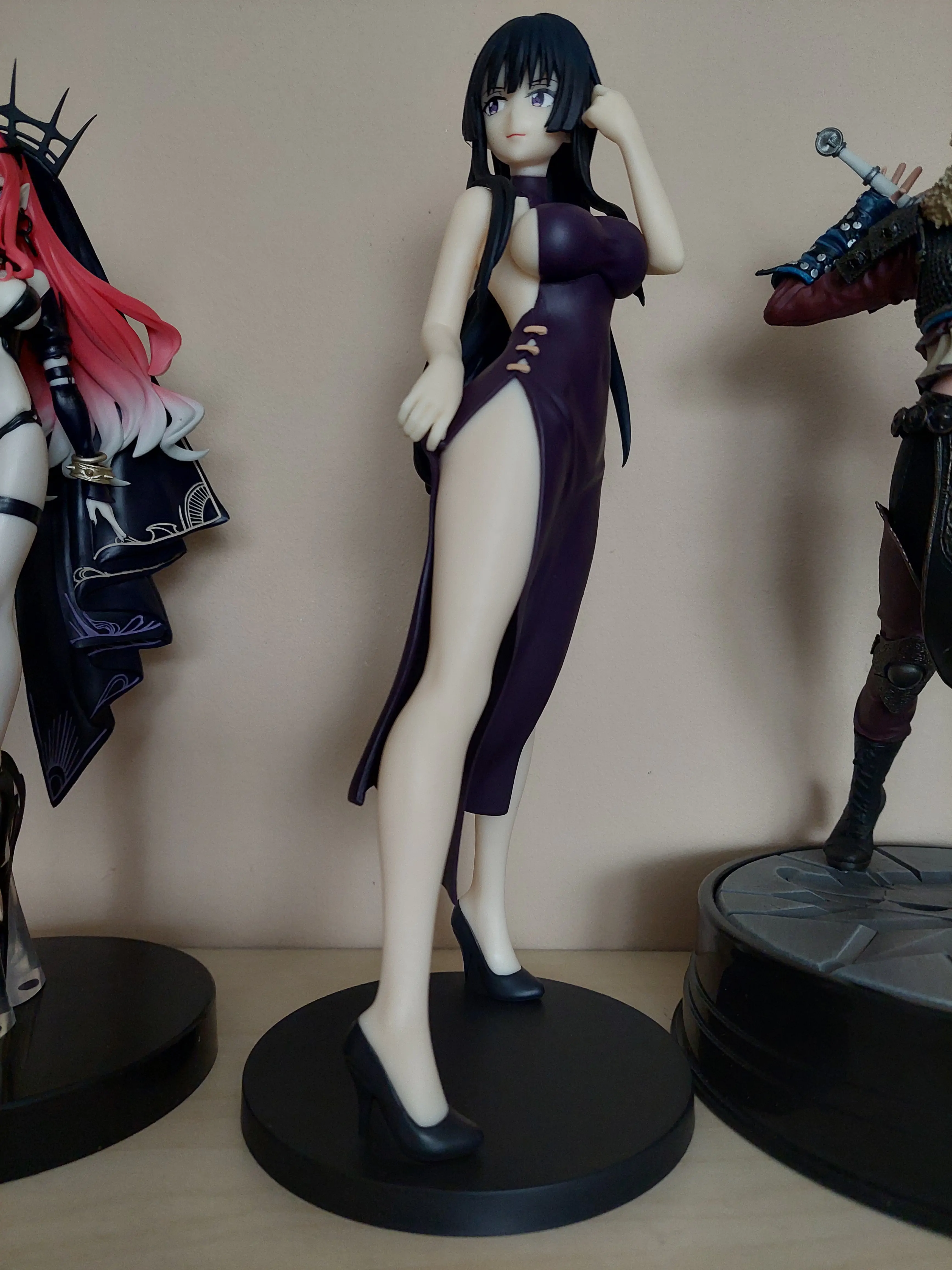 Spy Room Glitter & Glamours Thea figura 23 cm fotografija izdelka