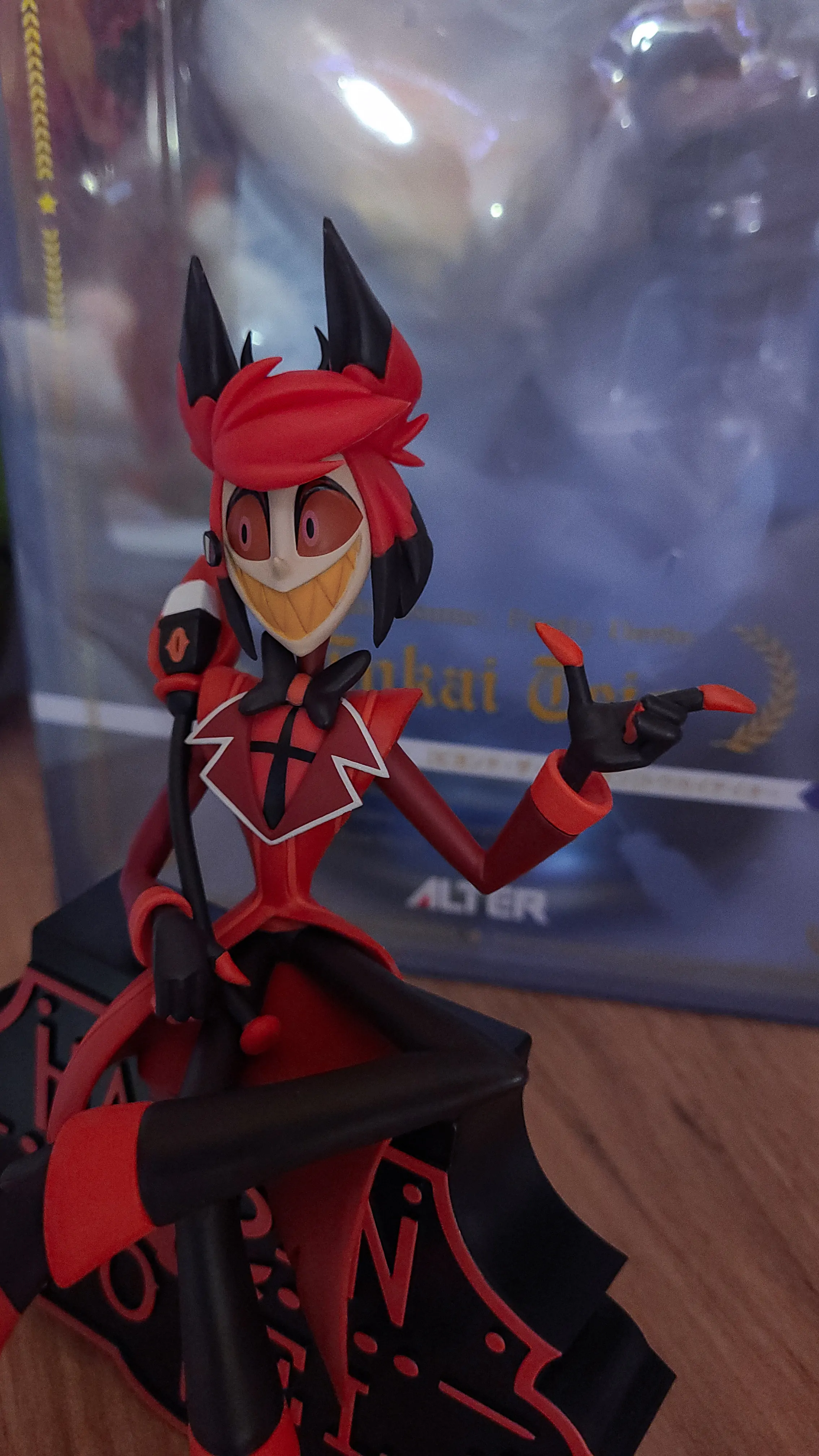 Hazbin Hotel Alastor ver.A figura za vrh monitorja 17 cm fotografija izdelka