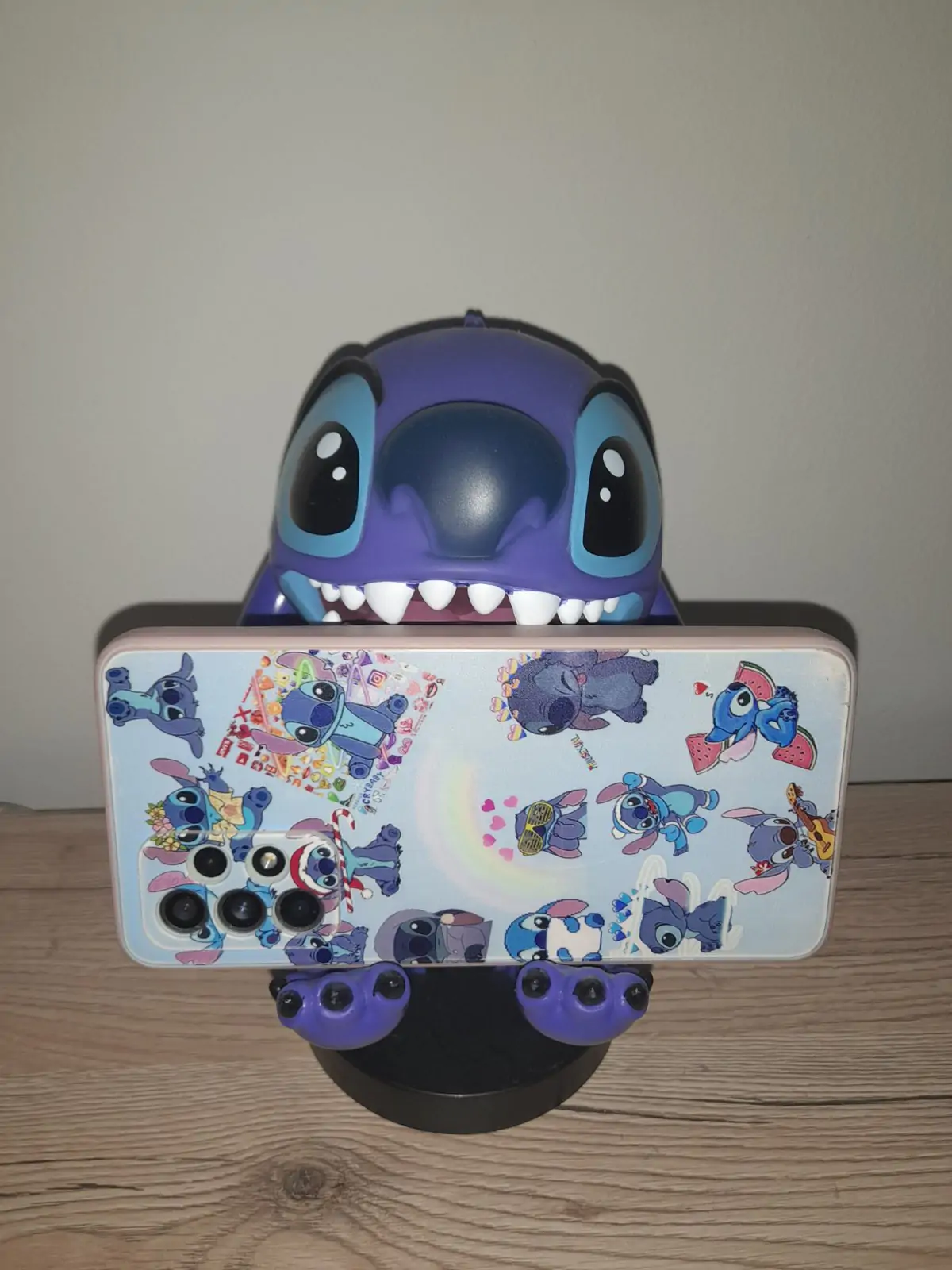 Lilo & Stitch Cable Guys Stojalo za polnjenje Smiley Stitch 21 cm fotografija izdelka