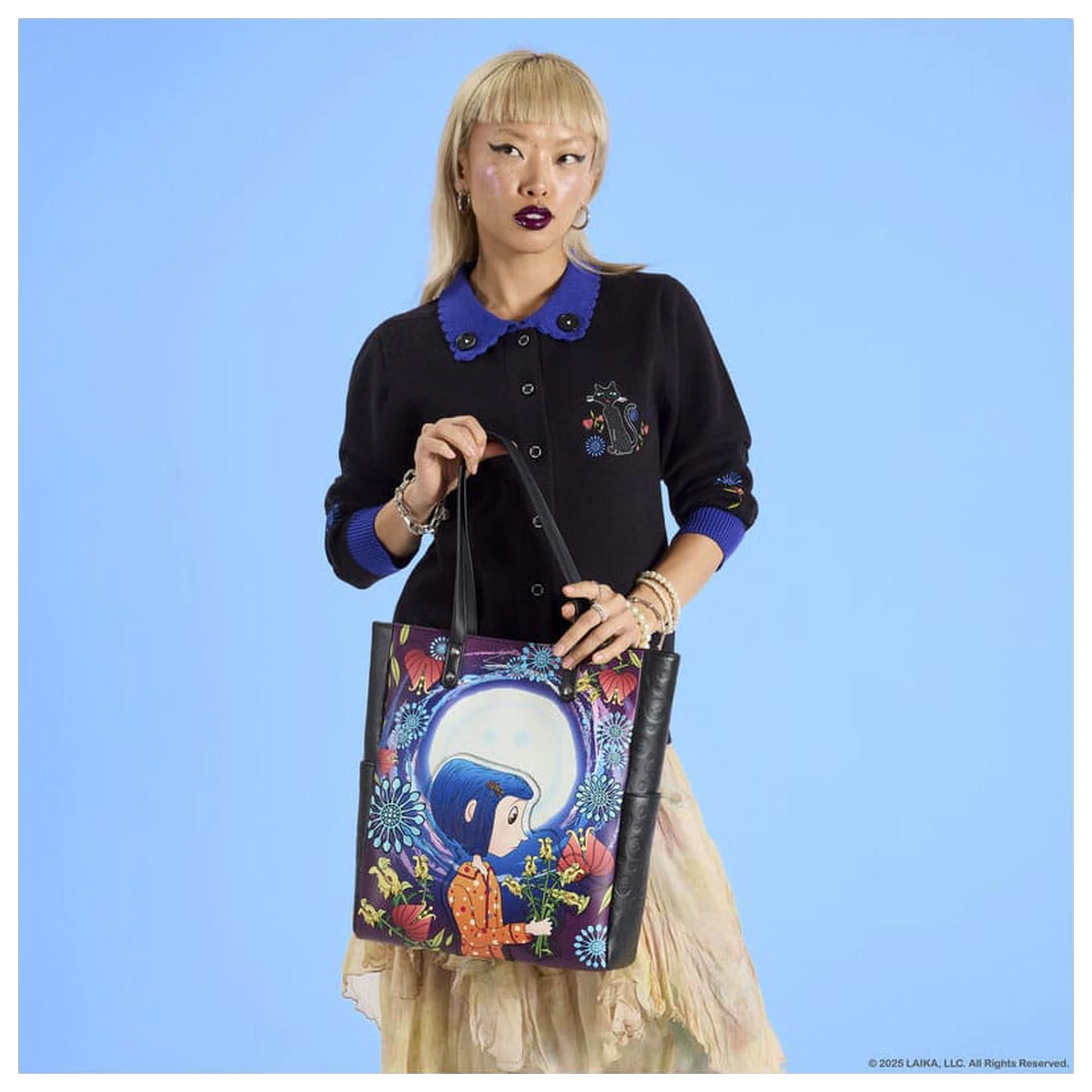 Pixar Coraline by Loungefly Jopa z gumbki Unisex Ovratnik Cat Dragonfly fotografija izdelka