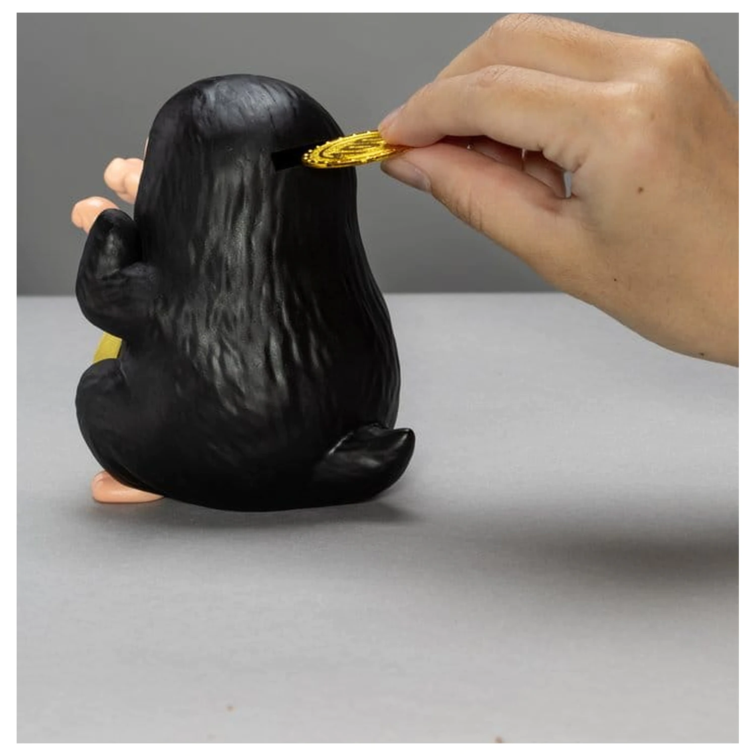Fantastic Beasts Palm Size Series Vinyl hranilnik Niffler 11 cm fotografija izdelka