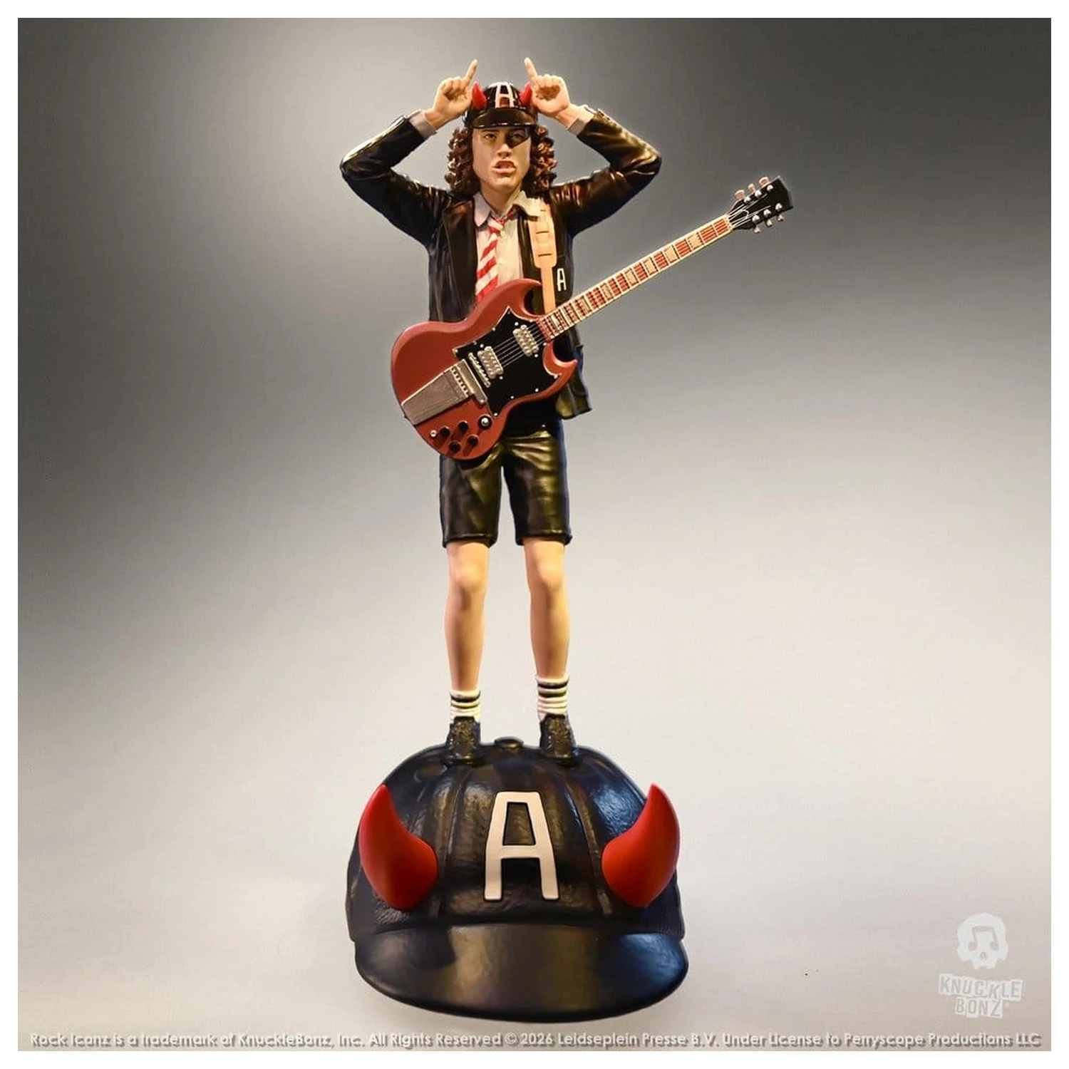 AC/DC Rock Iconz Figura Angus Young IV 23 cm fotografija izdelka