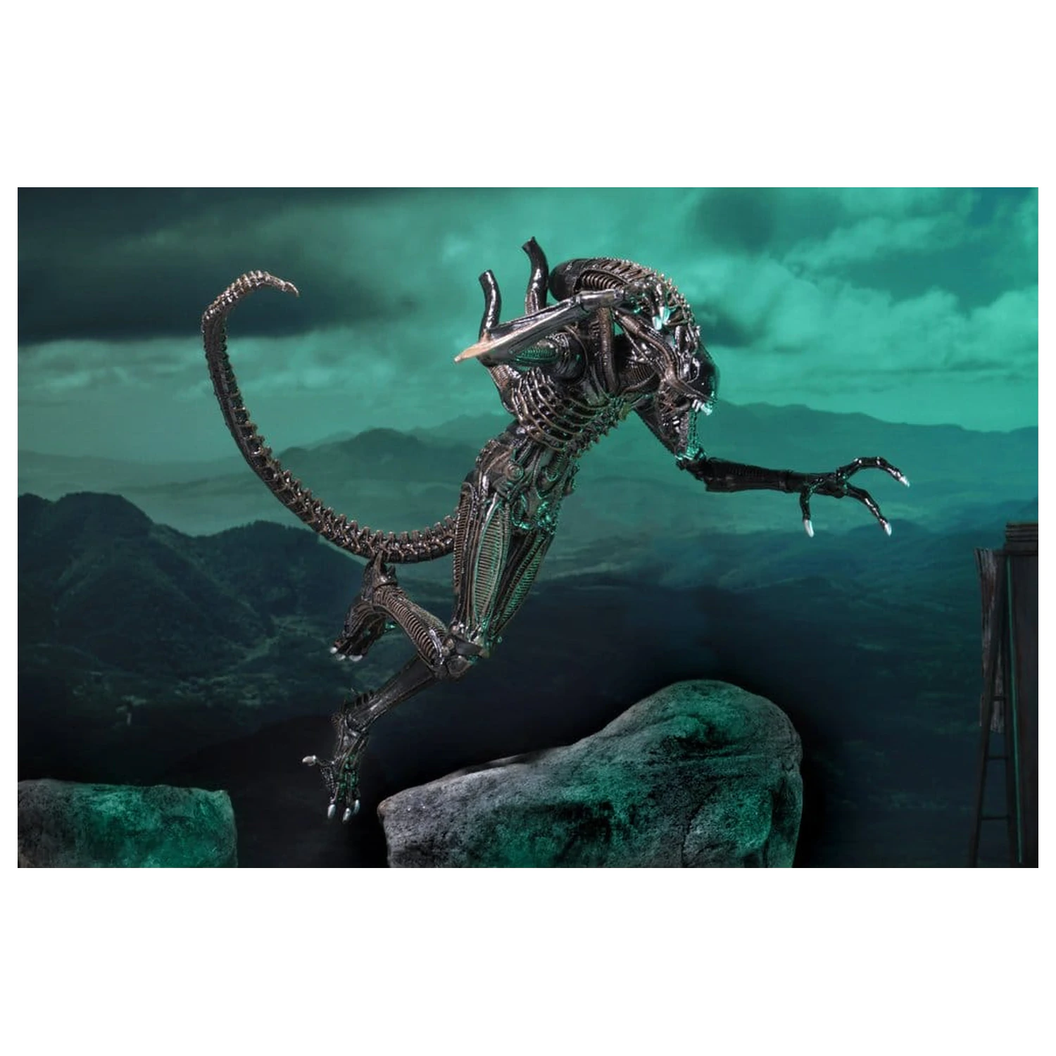 Aliens Ultimate Action Figure Bojevnik (1986) Rjava 23 cm fotografija izdelka
