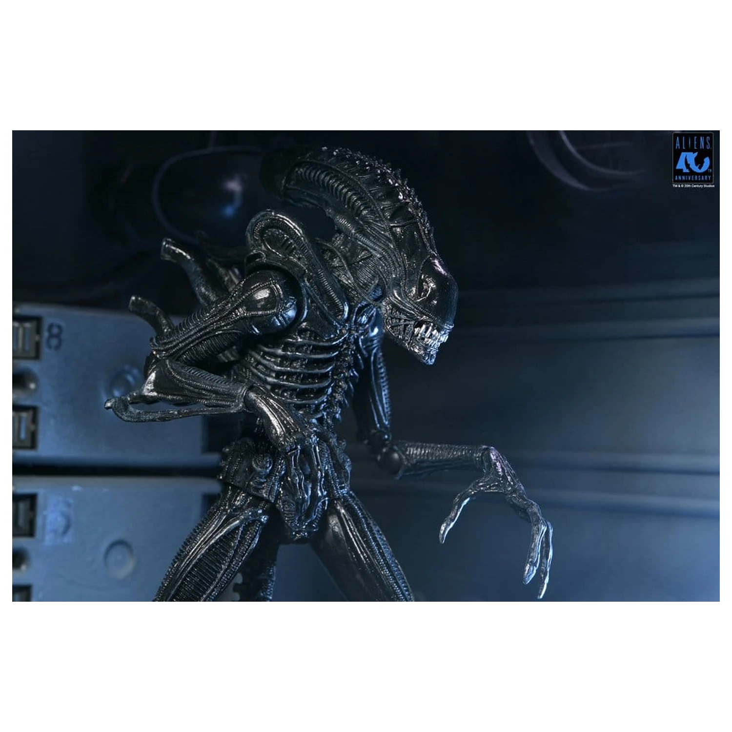 Aliens Ultimate Action Figure Warrior (1986) Xenomorph Black (40th Anniversary) 23 centimetrov fotografija izdelka