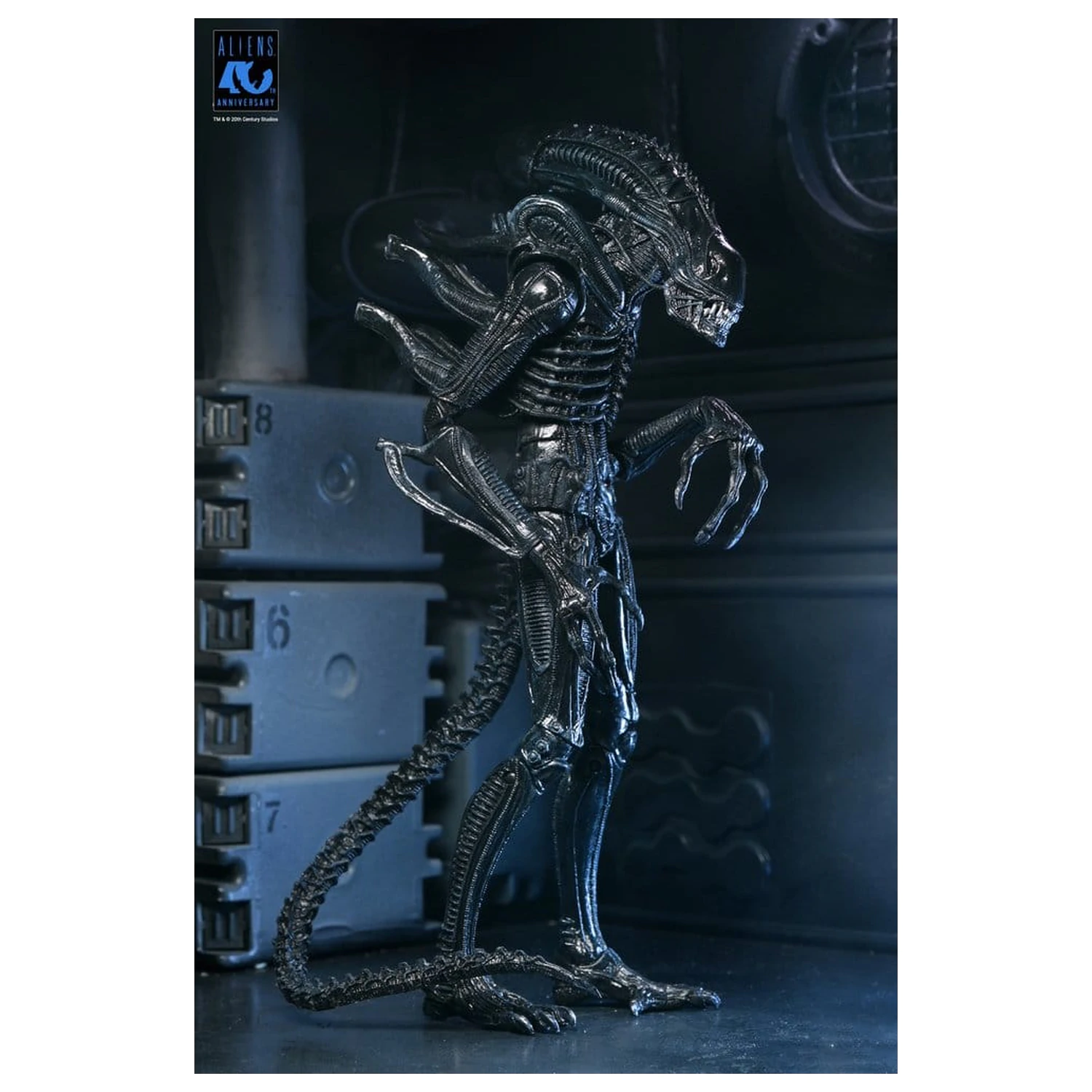Aliens Ultimate Action Figure Warrior (1986) Xenomorph Black (40th Anniversary) 23 centimetrov fotografija izdelka