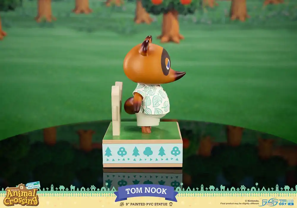 Animal Crossing: New Horizons PVC kip Tom Nook 22 cm fotografija izdelka