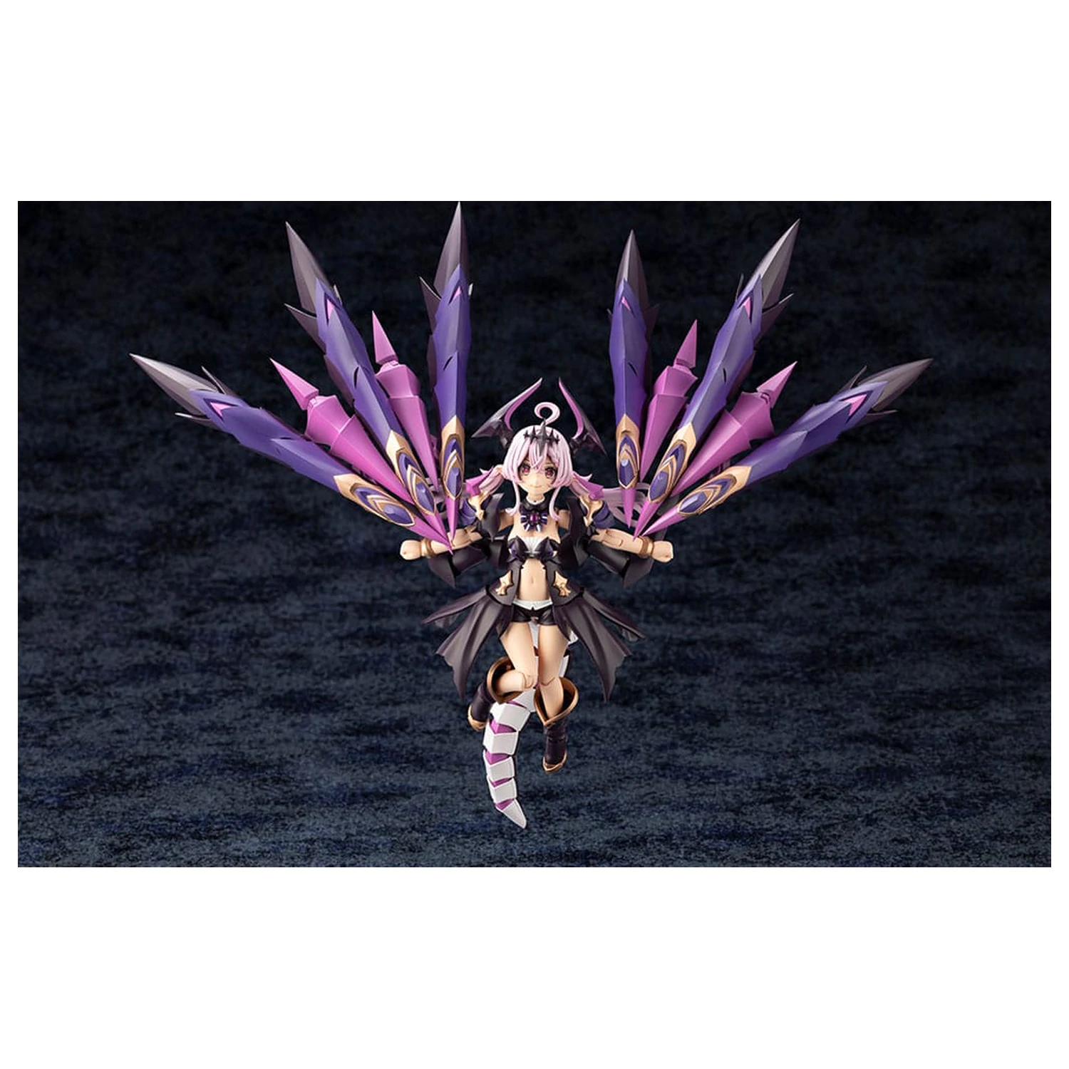 Arcanadea Komplet plastičnega modela GII 13 cm fotografija izdelka