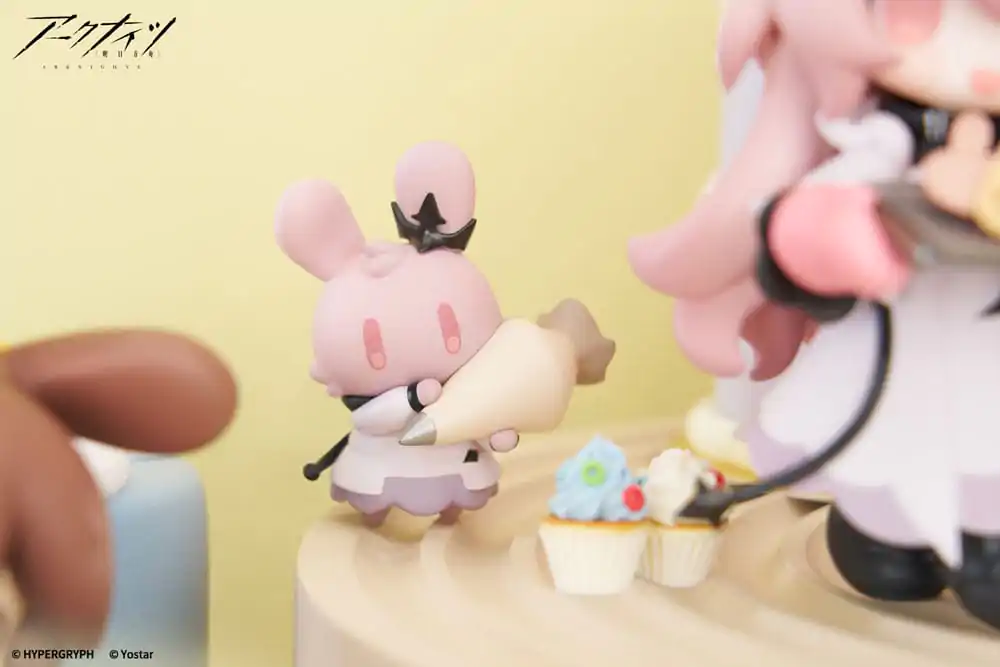 Arknights Would You Like A Dessert? Mini Serija PVC Kip Civilight Eterna 11 cm fotografija izdelka