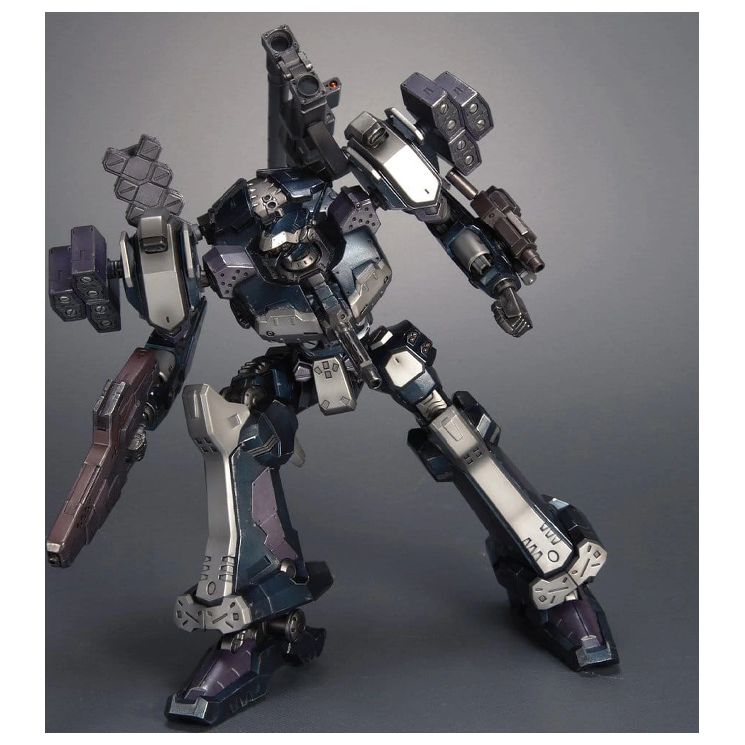 Armored Core Plastični model 1/72 CREST CR-C75U2 Close Quarters Ver. 16 cm fotografija izdelka