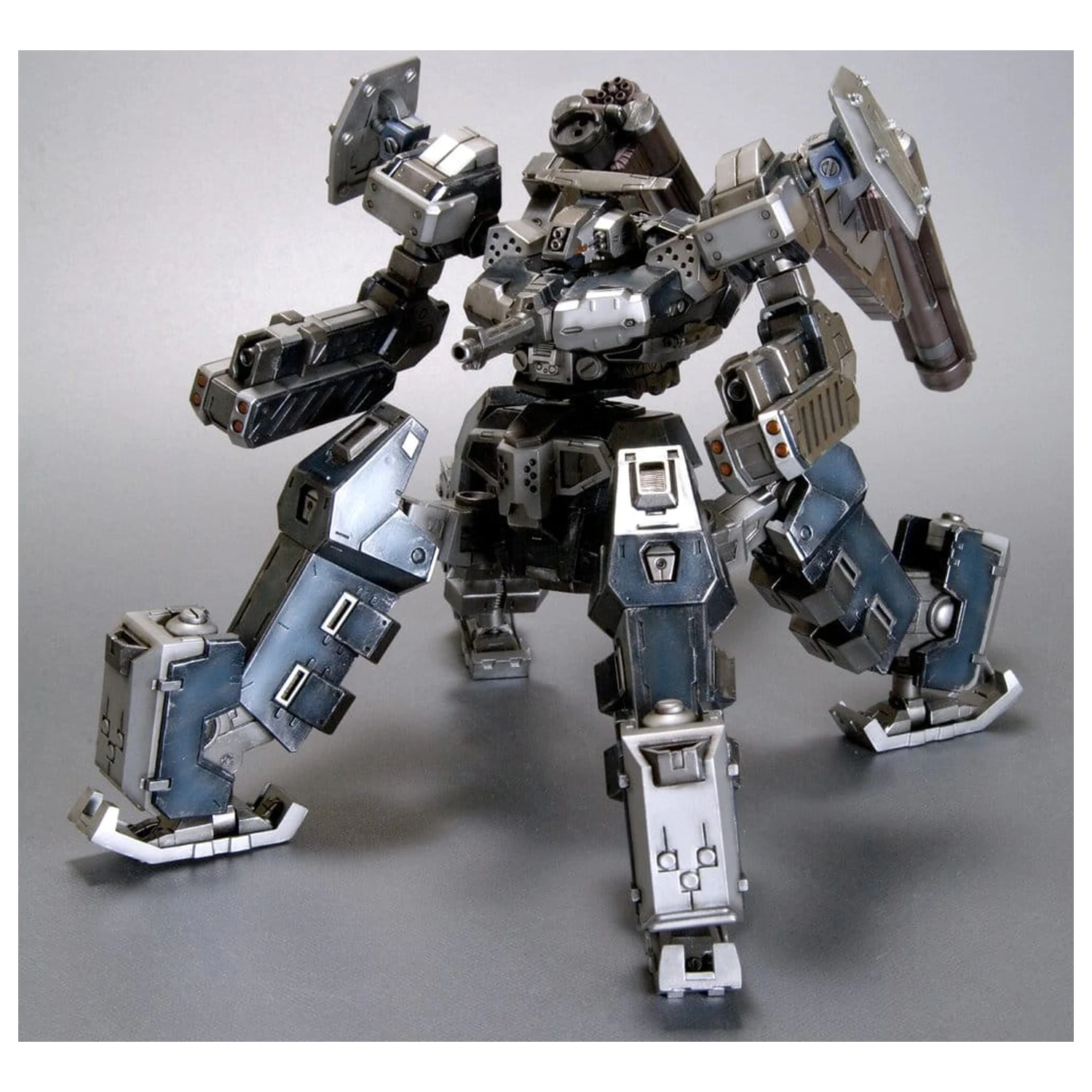 Armored Core plastični modelarski komplet 1/72 CREST CR-C75U2 DELTA Ver. 16 cm fotografija izdelka