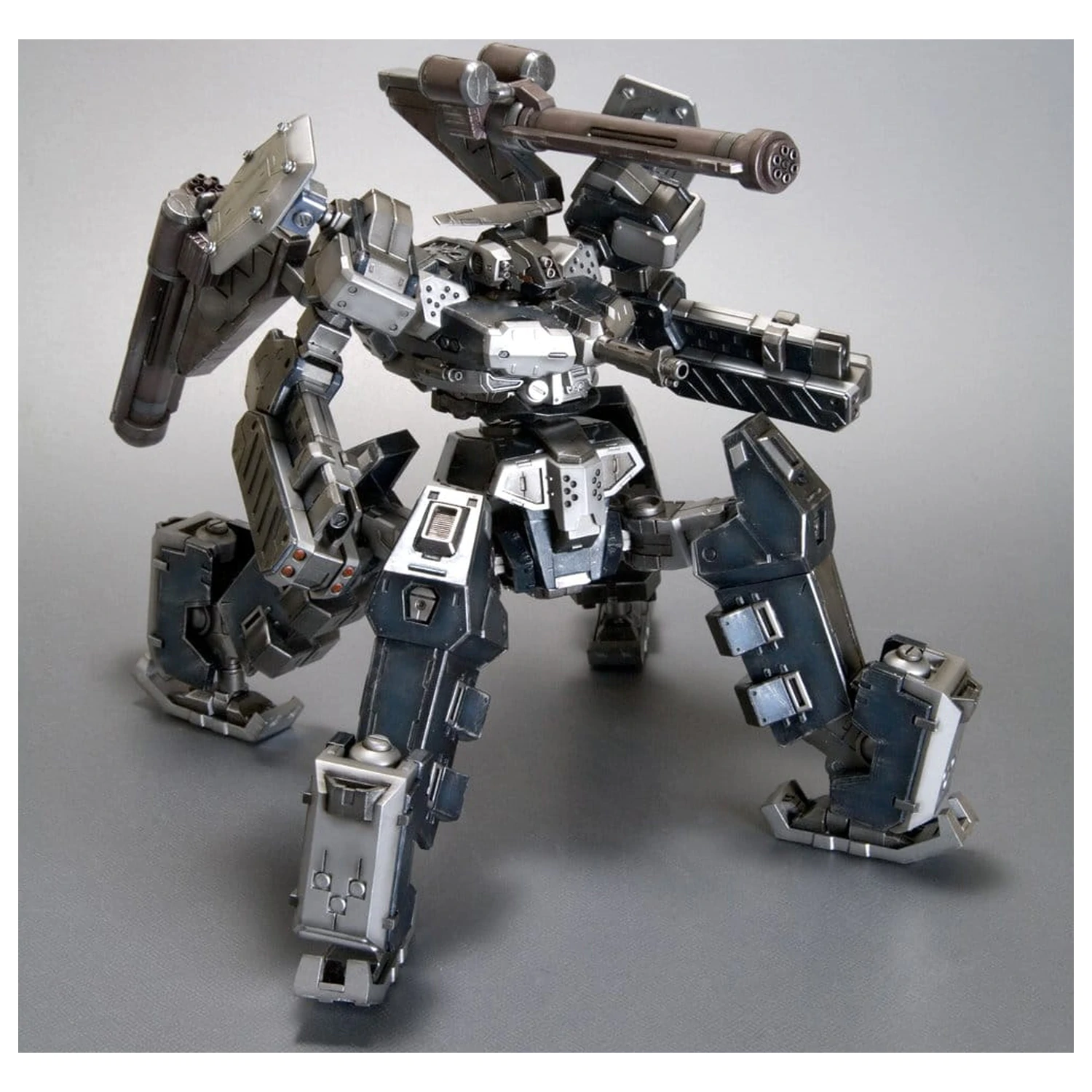 Armored Core plastični modelarski komplet 1/72 CREST CR-C75U2 DELTA Ver. 16 cm fotografija izdelka