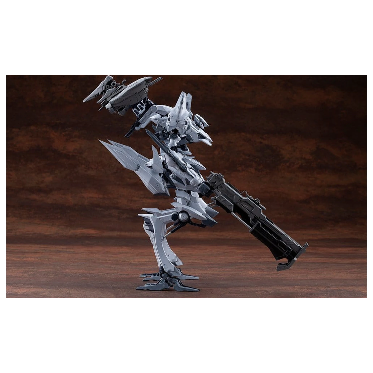 Armored Core V.I.O.S. Plastic Model Kit Schneider Nachtreihe/40E Close-Quarters Assault Type 27 cm fotografija izdelka