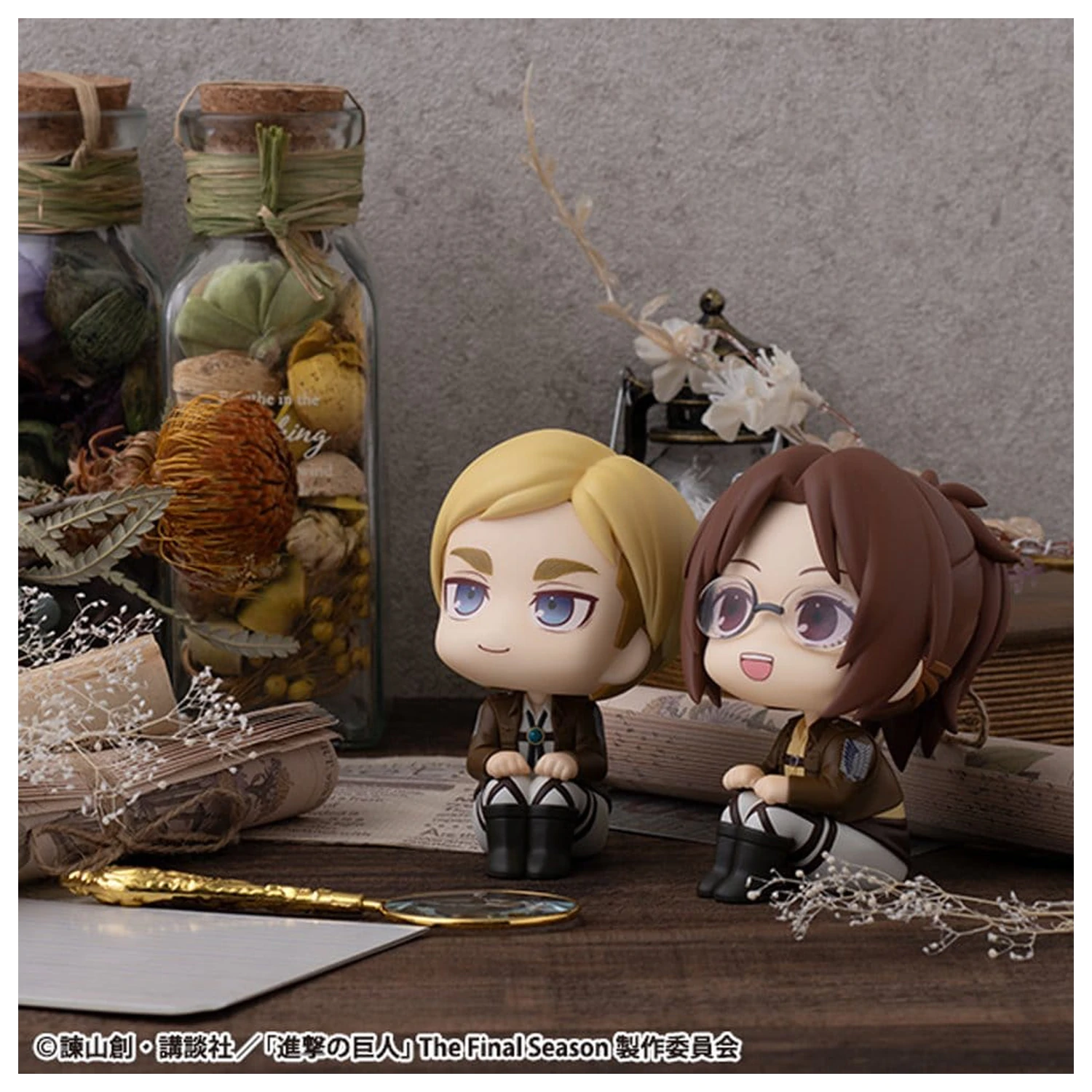 Attack on Titan Look Up PVC Kipi Hange Zoe & Erwin Smith (z darilom) 11 cm fotografija izdelka