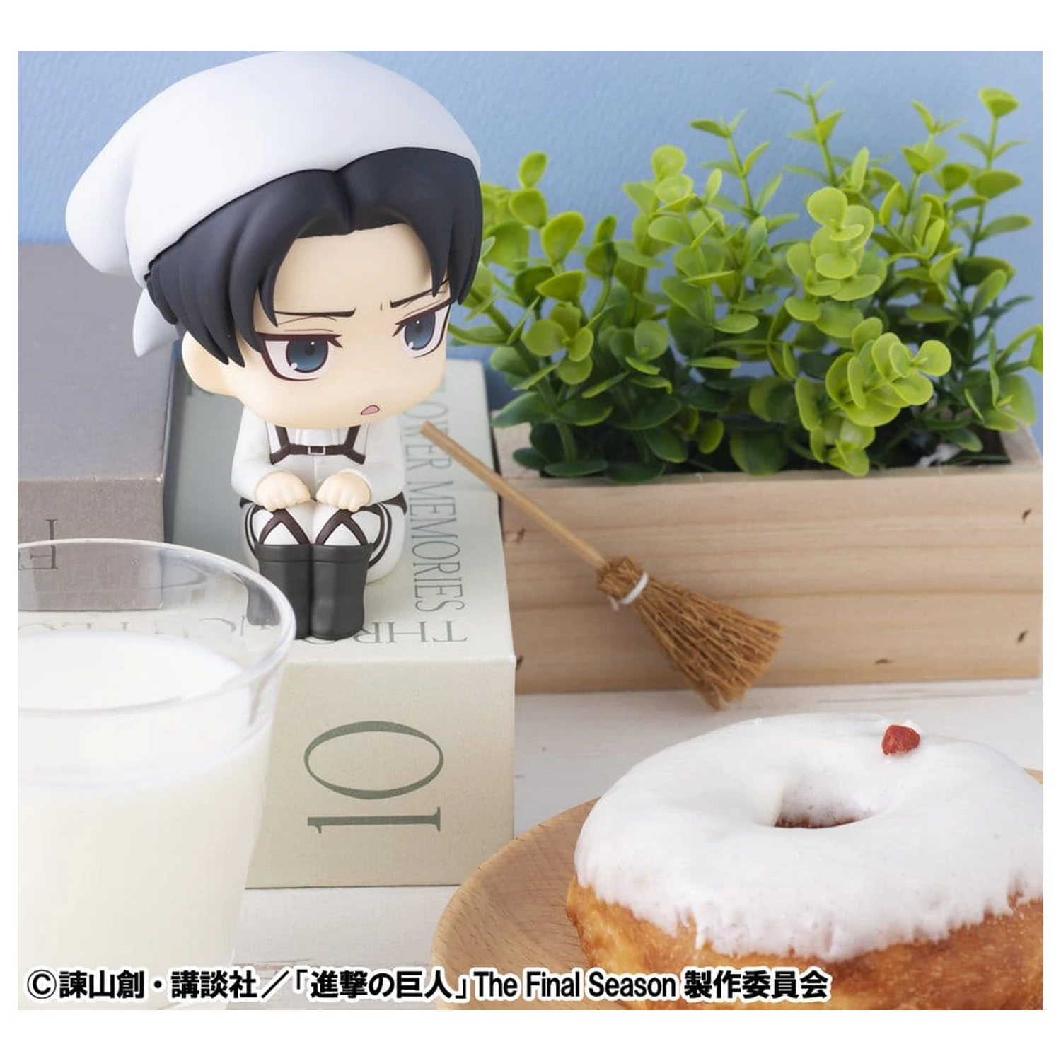 Attack on Titan Look Up PVC kipček Levi Cleaning up Ver. 11 cm fotografija izdelka