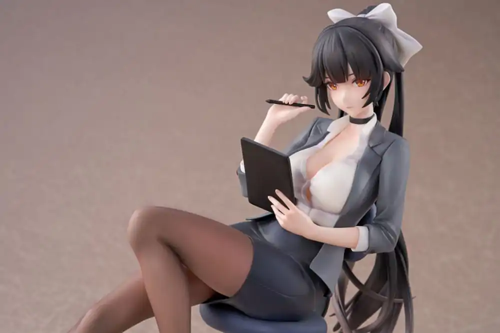 Azur Lane PVC Kip 1/6 Takao Ofiice Lady Ver. 18 cm fotografija izdelka