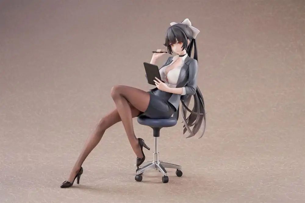 Azur Lane PVC Kip 1/6 Takao Ofiice Lady Ver. 18 cm fotografija izdelka