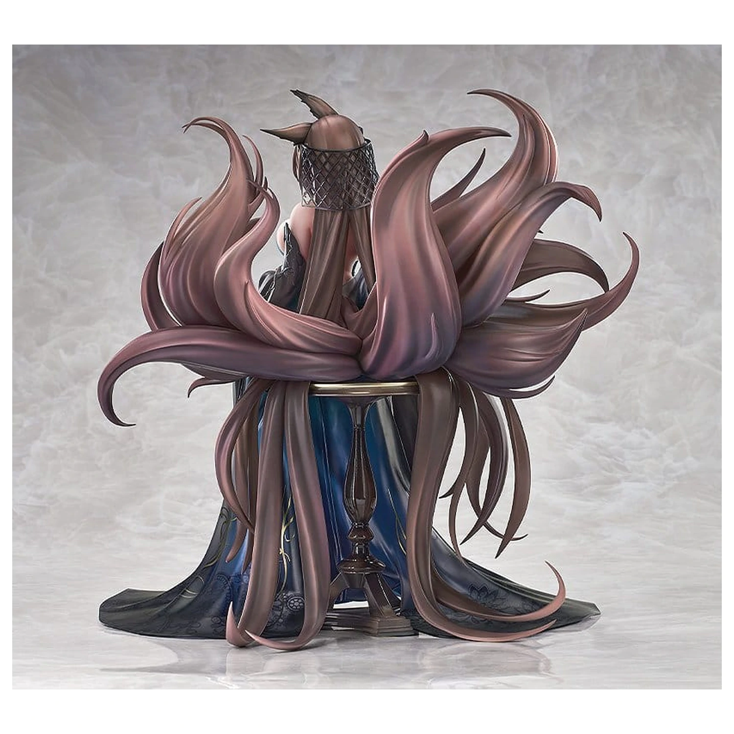 Azur Lane PVC kip 1/7 Amagi: Throne of Fallen Petals Ver. 27 cm fotografija izdelka