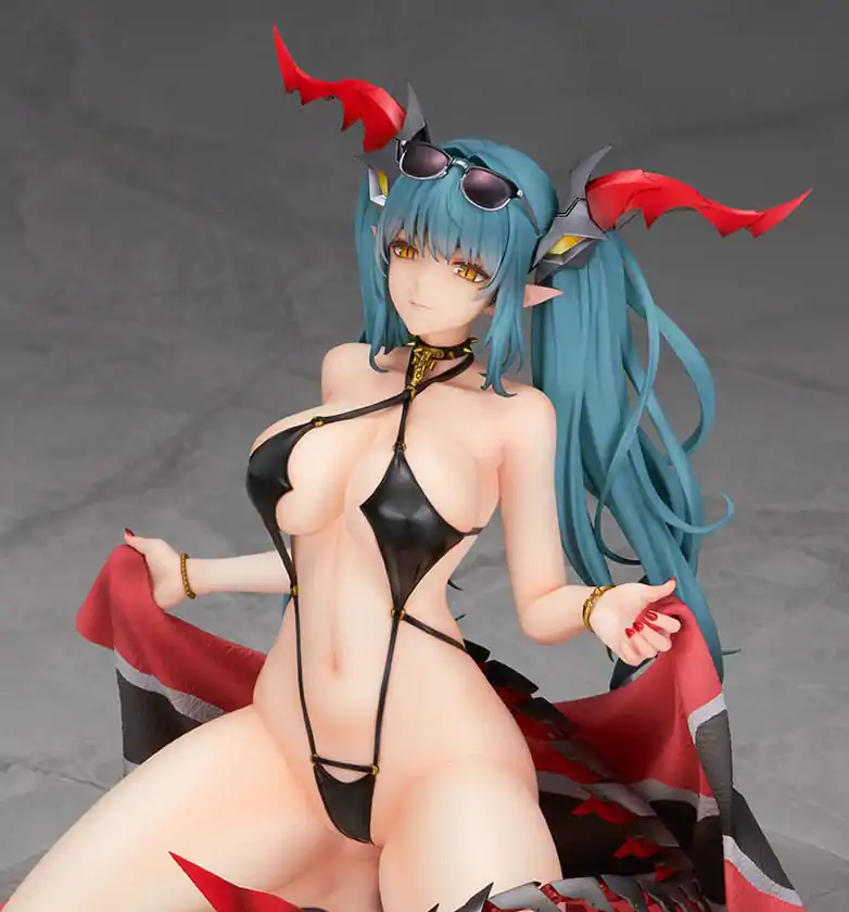 Azur Lane PVC Kip 1/7 Regensburg Dark Dragon and the Coast of Light Ver. 16 cm fotografija izdelka