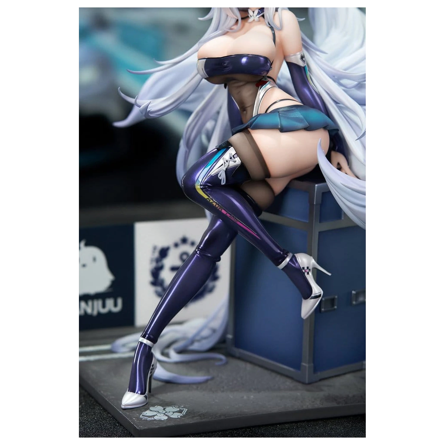Azur Lane PVC figura 1/7 Shinano Moonlit Chrome Ver. Akrilna posebna izdaja s stojalom 25 cm fotografija izdelka
