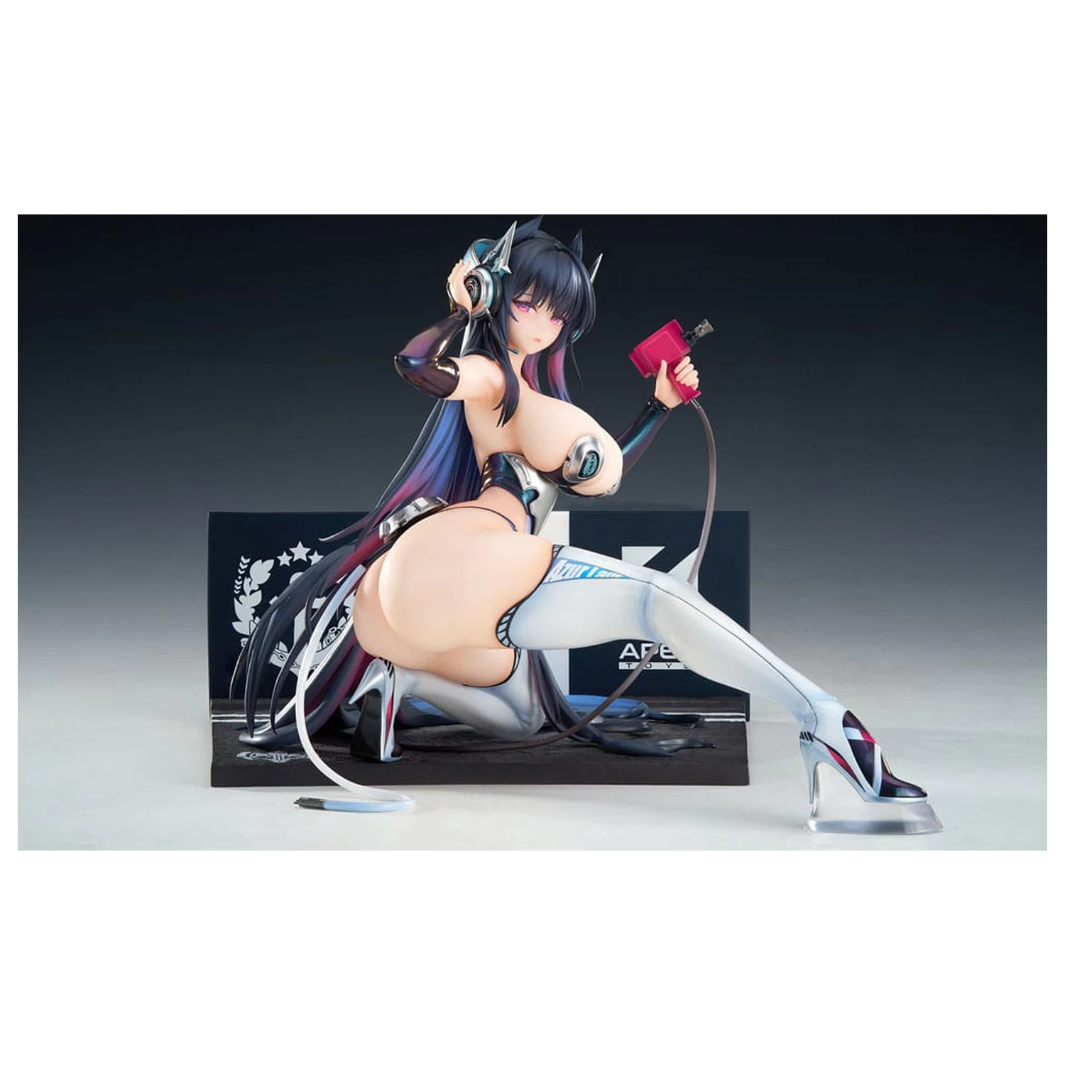 Azur Lane PVC Kip 1/7 Strasbourg Faerie of the Race Circuit Ver. 16 cm fotografija izdelka