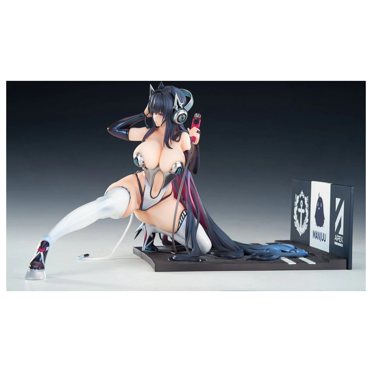 Azur Lane PVC Kip 1/7 Strasbourg Faerie of the Race Circuit Ver. 16 cm fotografija izdelka