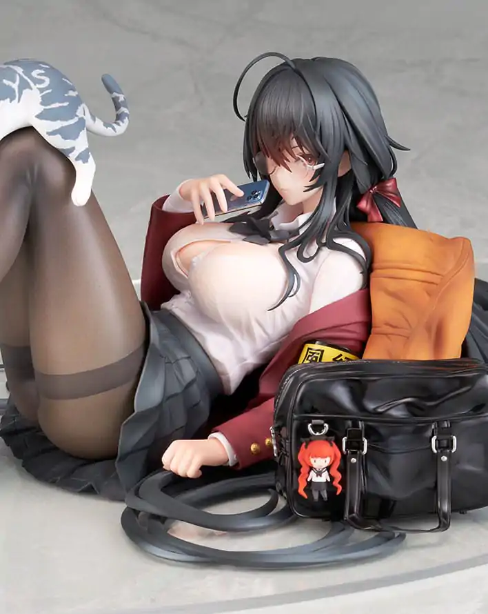 Azur Lane PVC Kip 1/7 Taiho Sweet Time After School Ver. 32 cm fotografija izdelka