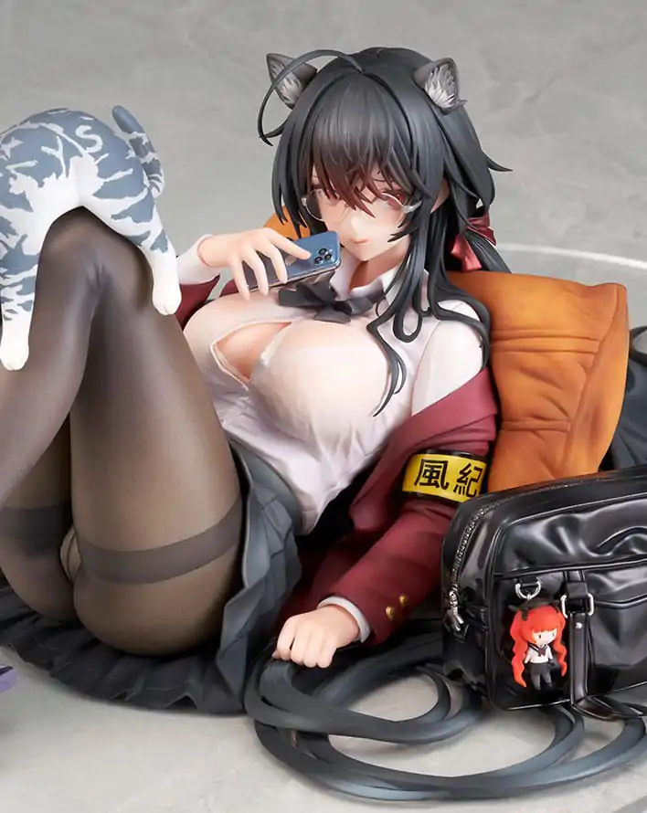 Azur Lane PVC Kip 1/7 Taiho Sweet Time After School Ver. 32 cm fotografija izdelka