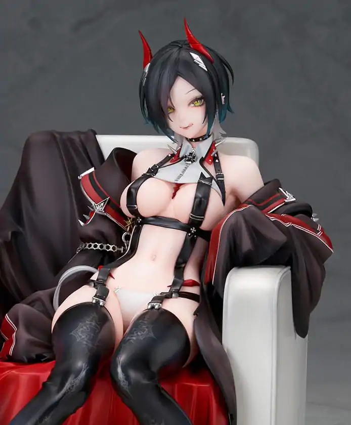 Azur Lane PVC kip Ulrich von Hutten AmiAmi Exclusive 20 cm fotografija izdelka