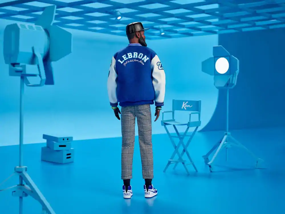 Barbie Signature Punčka Fashion Kenbassador Lebron James fotografija izdelka