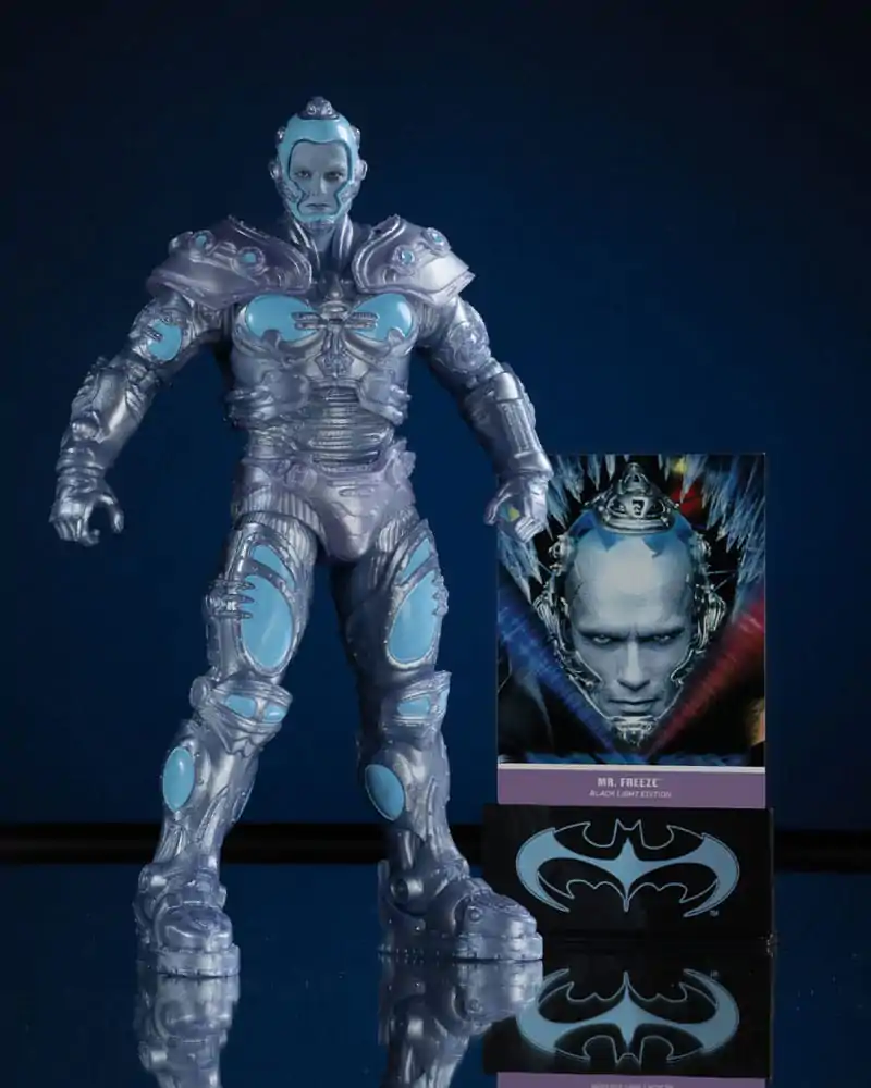 Batman & Robin DC Multiverse akcijska figura Mr. Freeze (Black Light Edition) (Gold Label) 18 cm fotografija izdelka