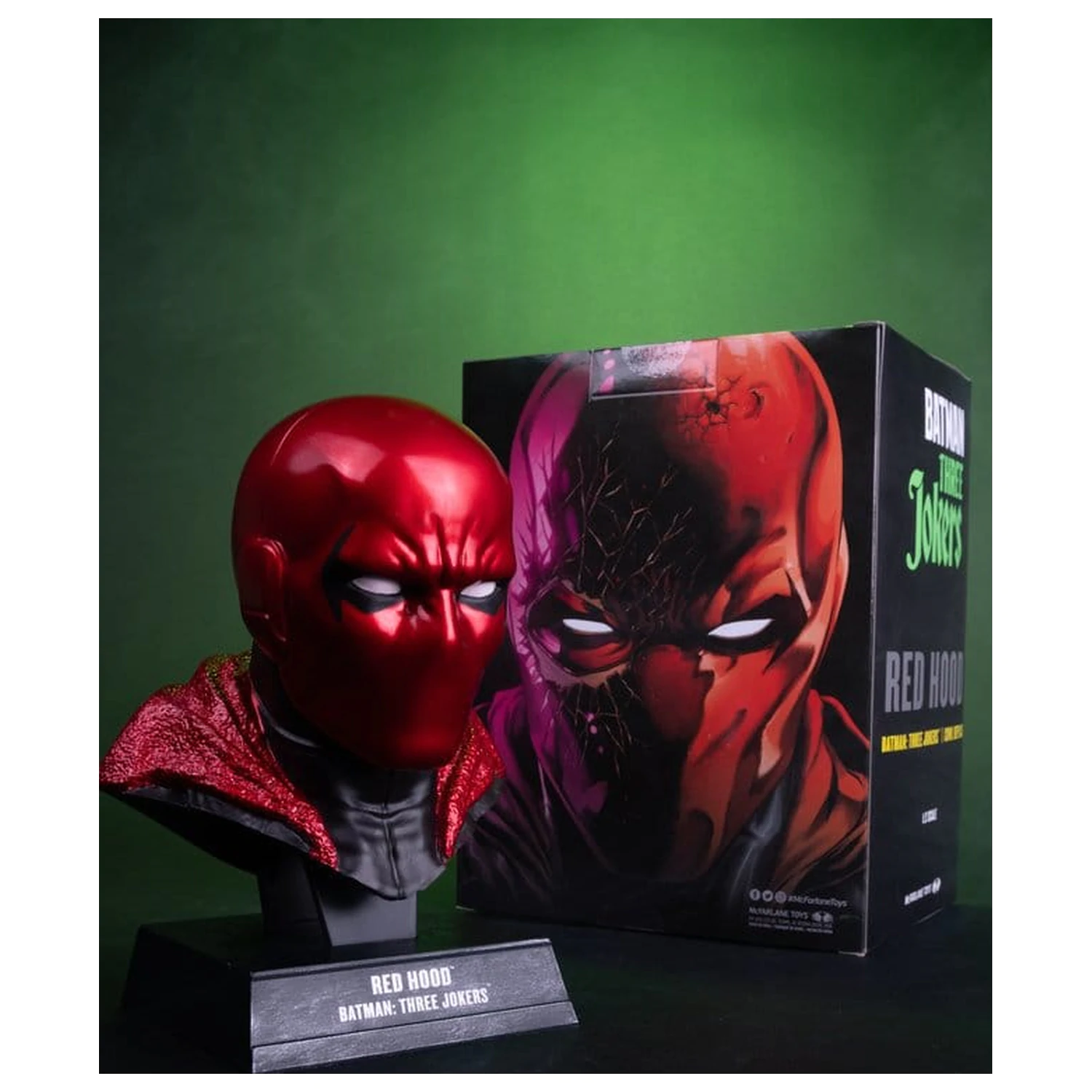 Batman DC Direct Mini-Replika 1/3 Red Hood Mask (Batman: Three Jokers) 18 cm fotografija izdelka