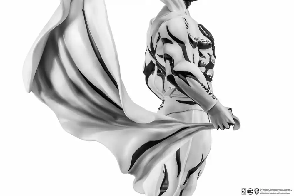 Batman PX PVC Kip 1/8 SDCC 2024 Superman Black & White Version 30 cm fotografija izdelka