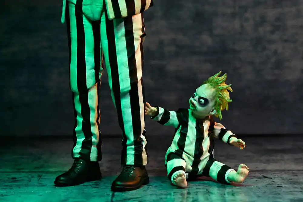 Beetlejuice Beetlejuice Akcijska figura 7 Scale Ultimate Striped Suit Beetlejuice 18 cm fotografija izdelka