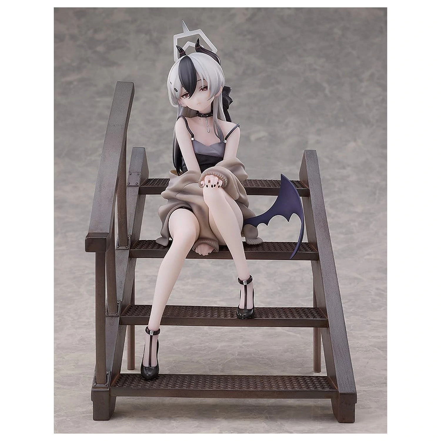 Blue Archive PVC Kip 1/7 Kayoko (Dress): Memorial Lobby Ver. 22 cm fotografija izdelka