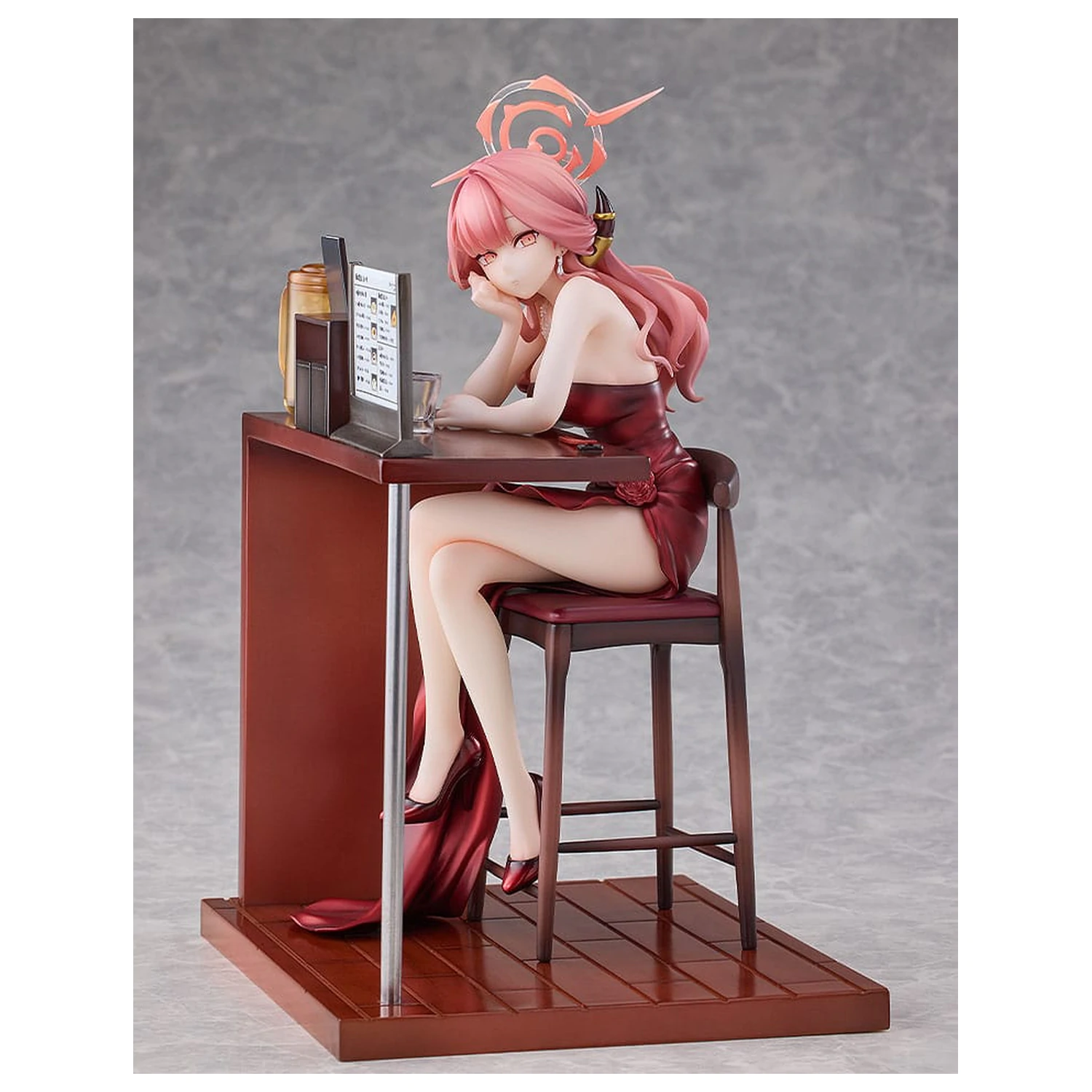Blue Archive PVC Kip 1/7 Aru (Dress): Memorial Lobby Ver. 23 cm fotografija izdelka
